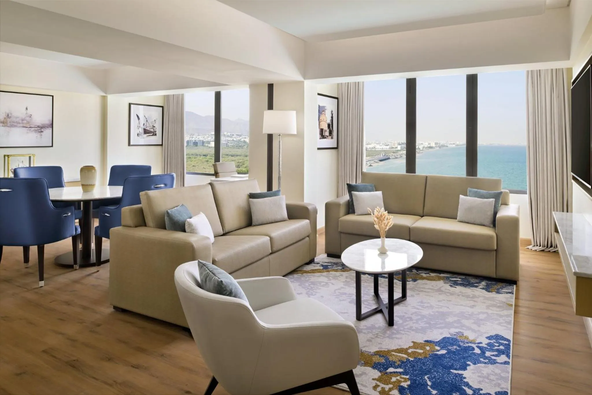 Photo of the whole room in Crowne Plaza Muscat by IHG