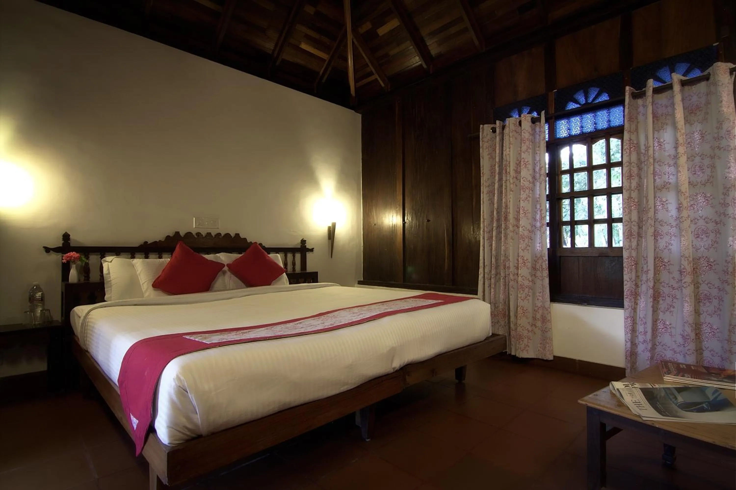 Bedroom, Bed in Hotel Ambadi