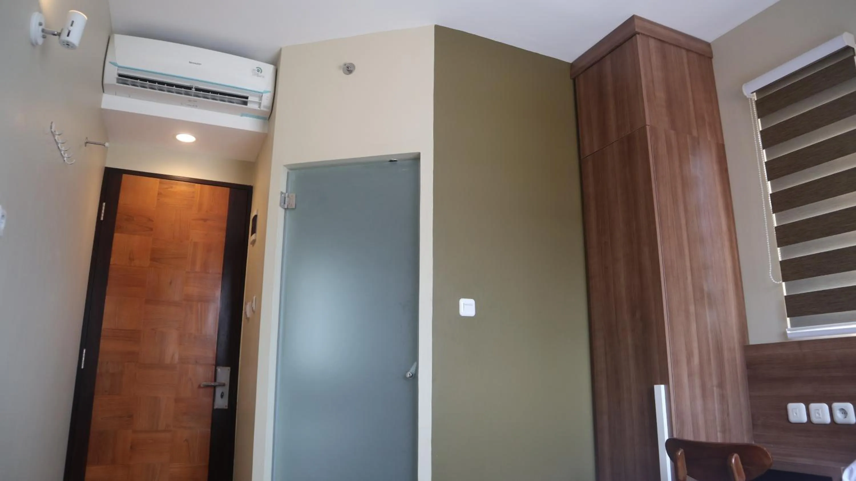 DJURAGAN KAMAR SLIPI