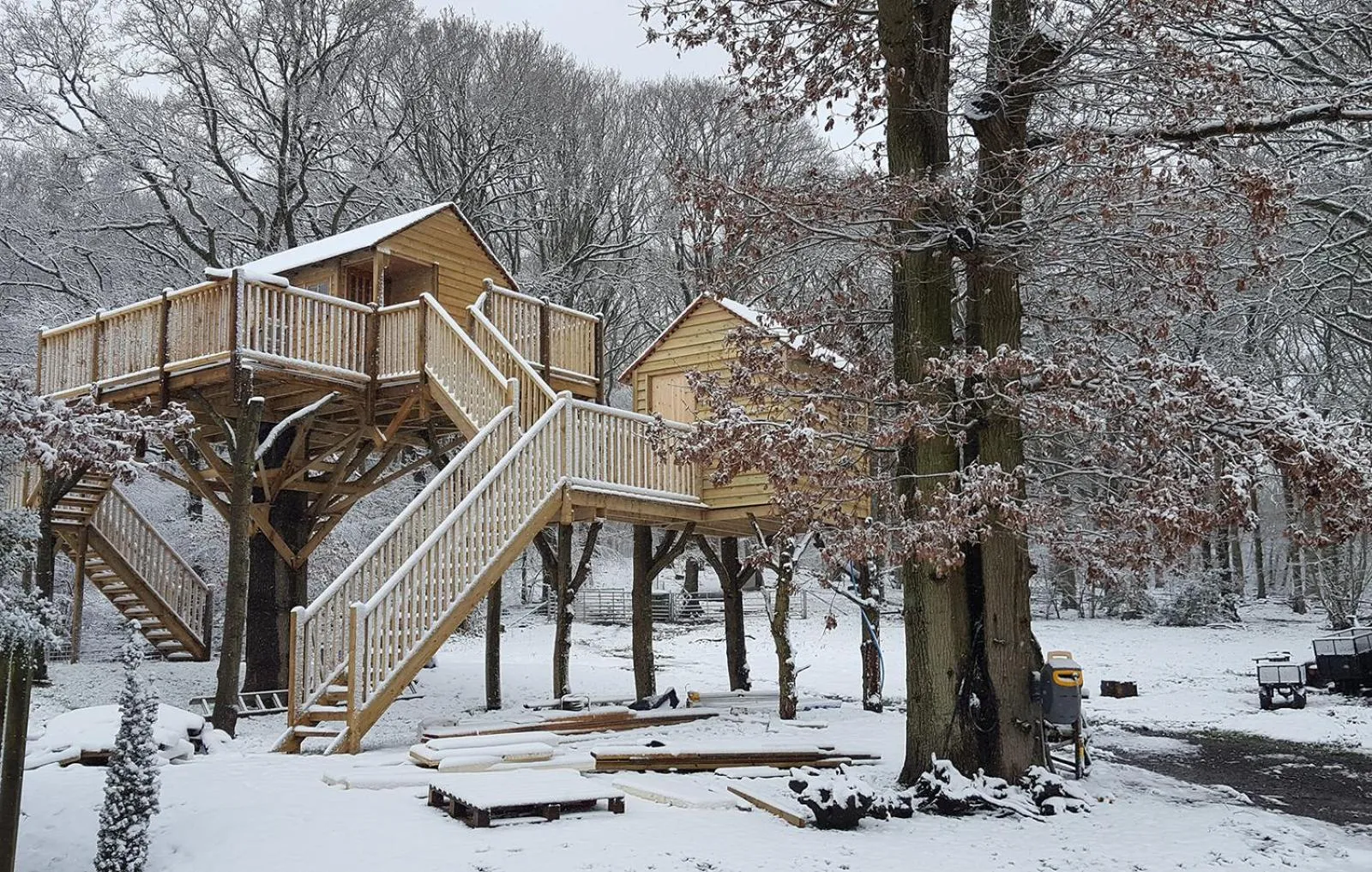 Property building in Oakside Tree Tops
