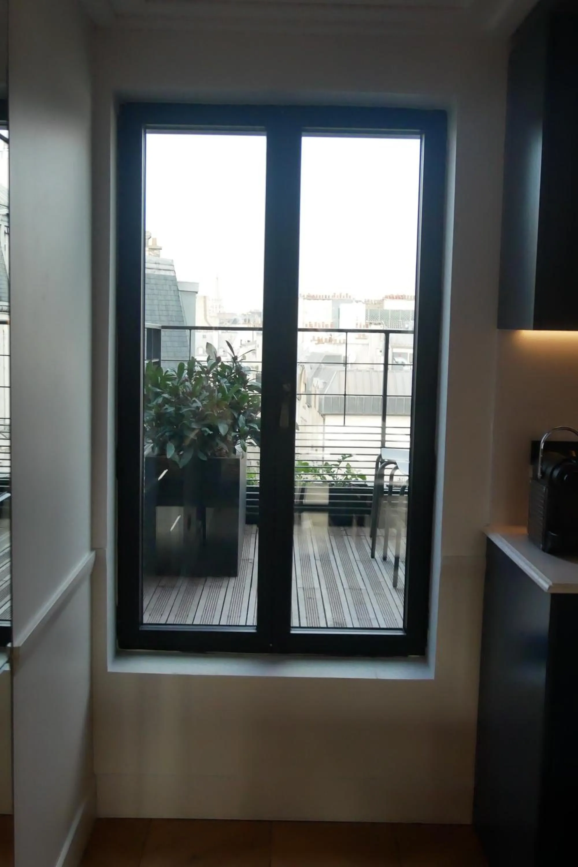 Kitchen or kitchenette in My Maison In Paris Invalides