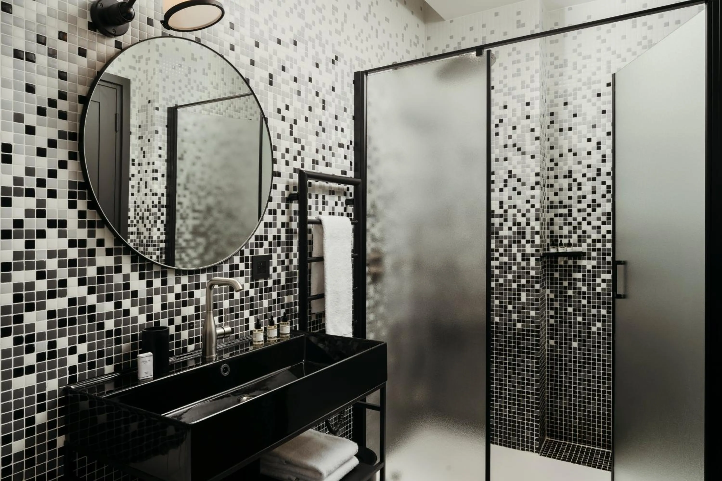 Bathroom in My Maison In Paris Invalides