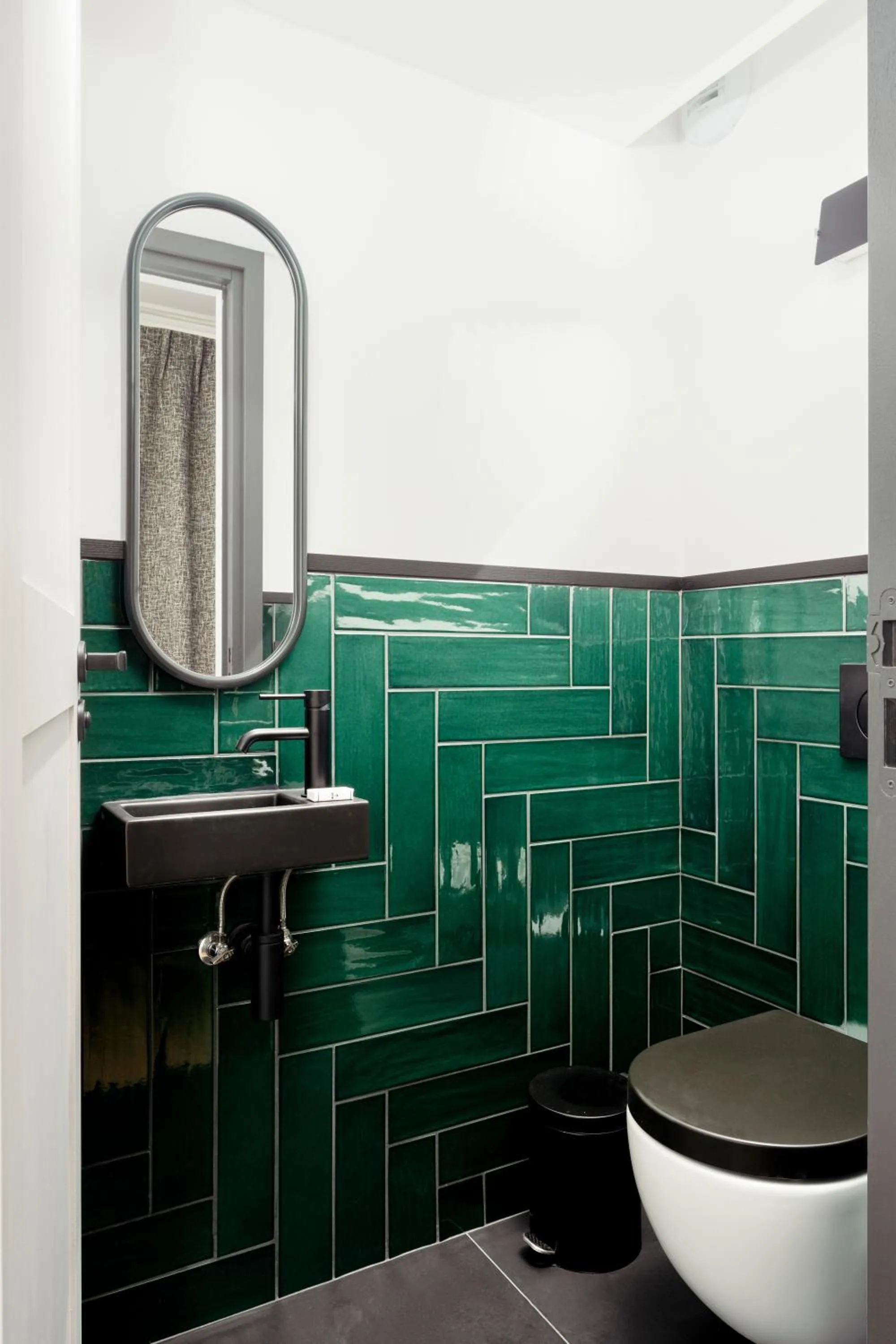 Bathroom in My Maison In Paris Invalides