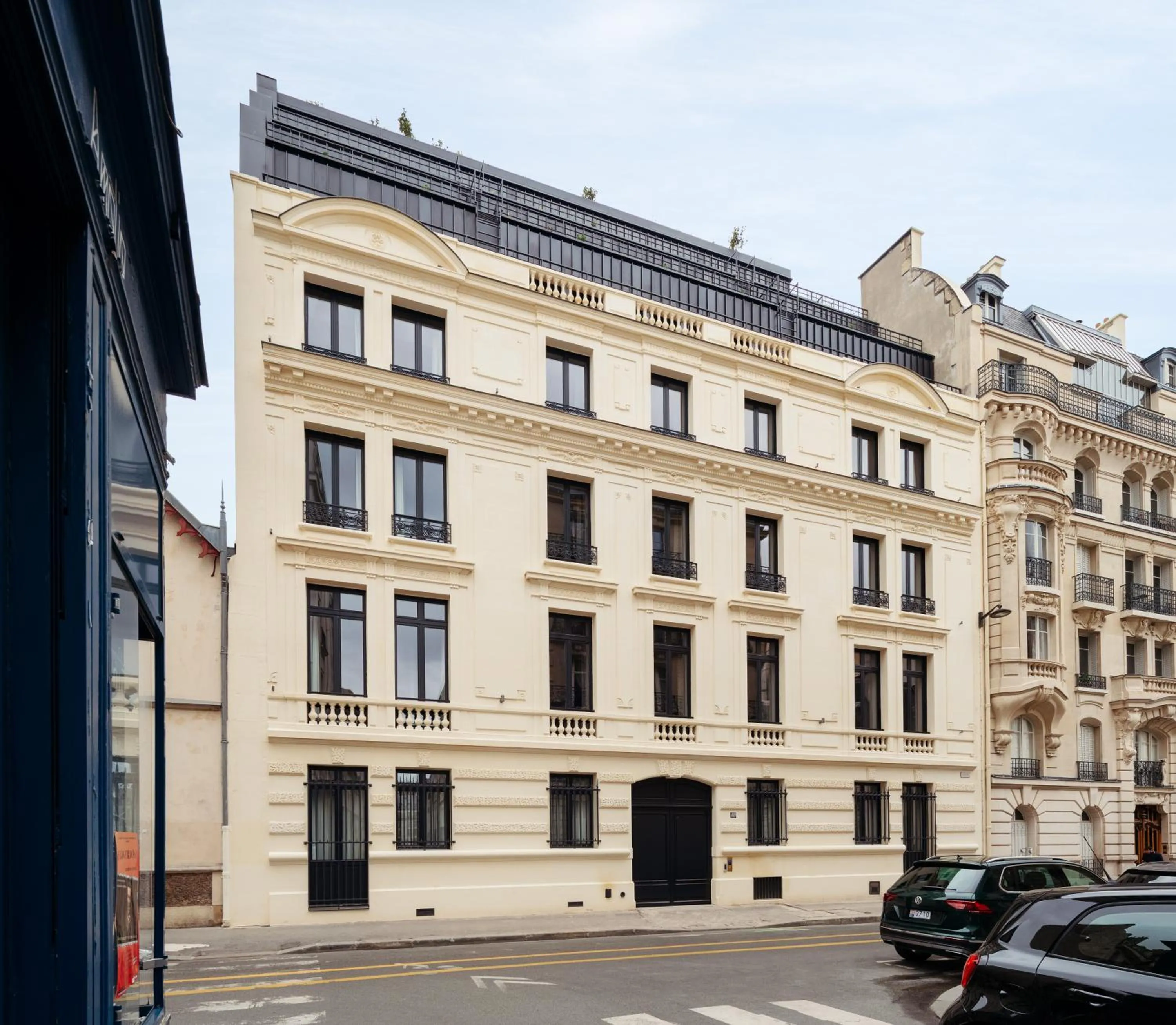 Property building in My Maison In Paris Invalides