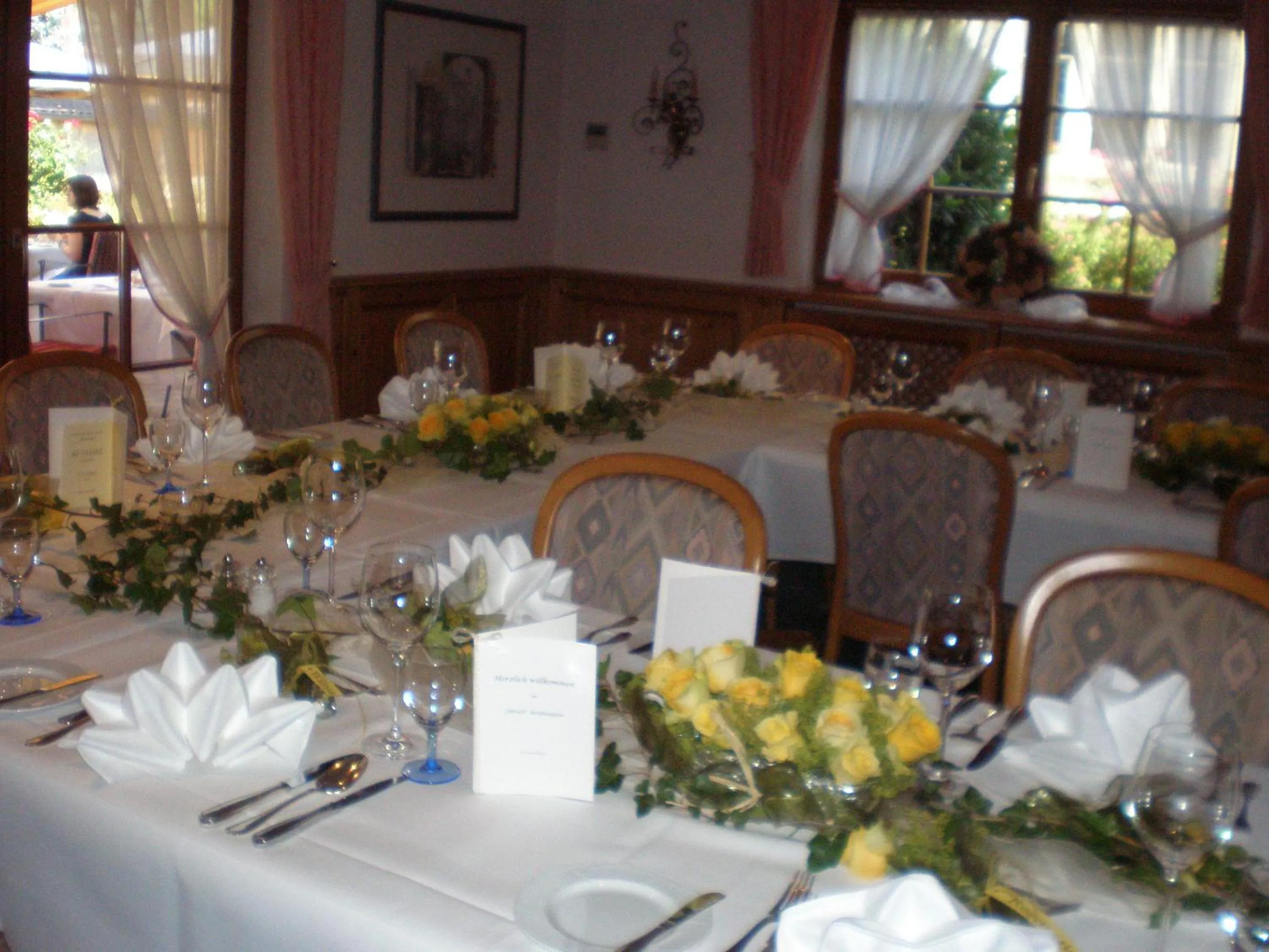 Restaurant/places to eat in Hotel-Restaurant Hirsch