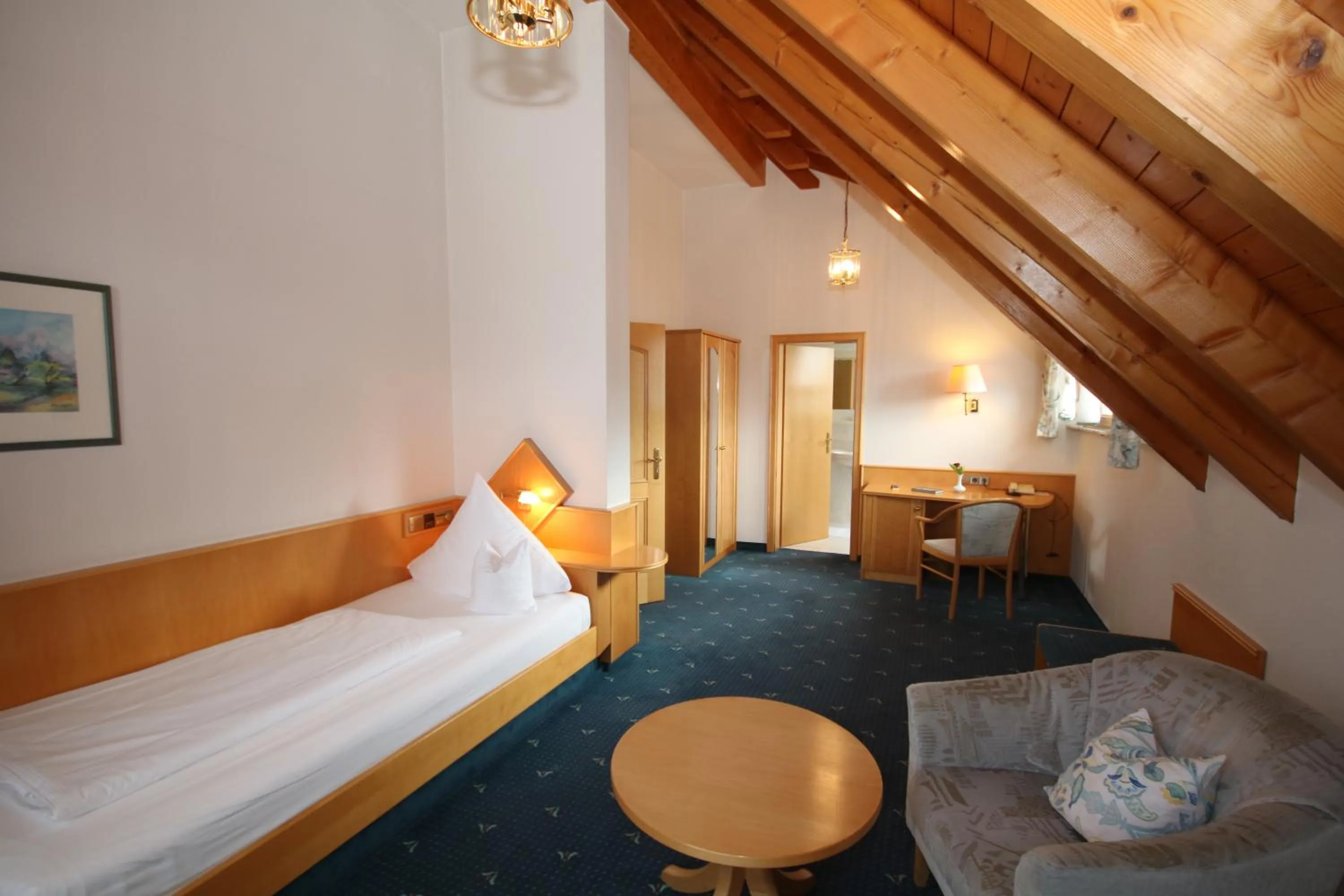 Bed in Hotel-Restaurant Hirsch