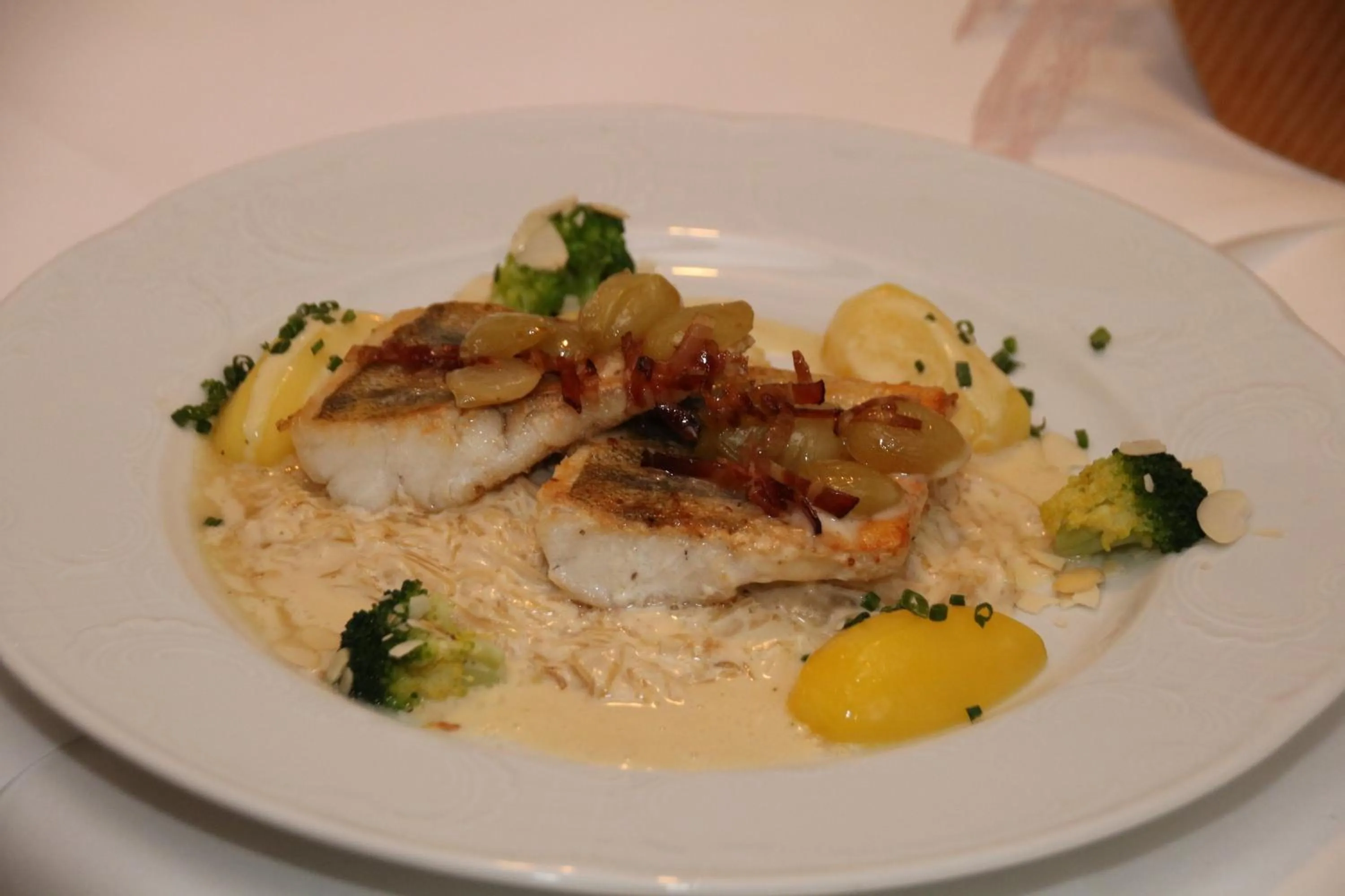 Restaurant/places to eat in Hotel-Restaurant Hirsch