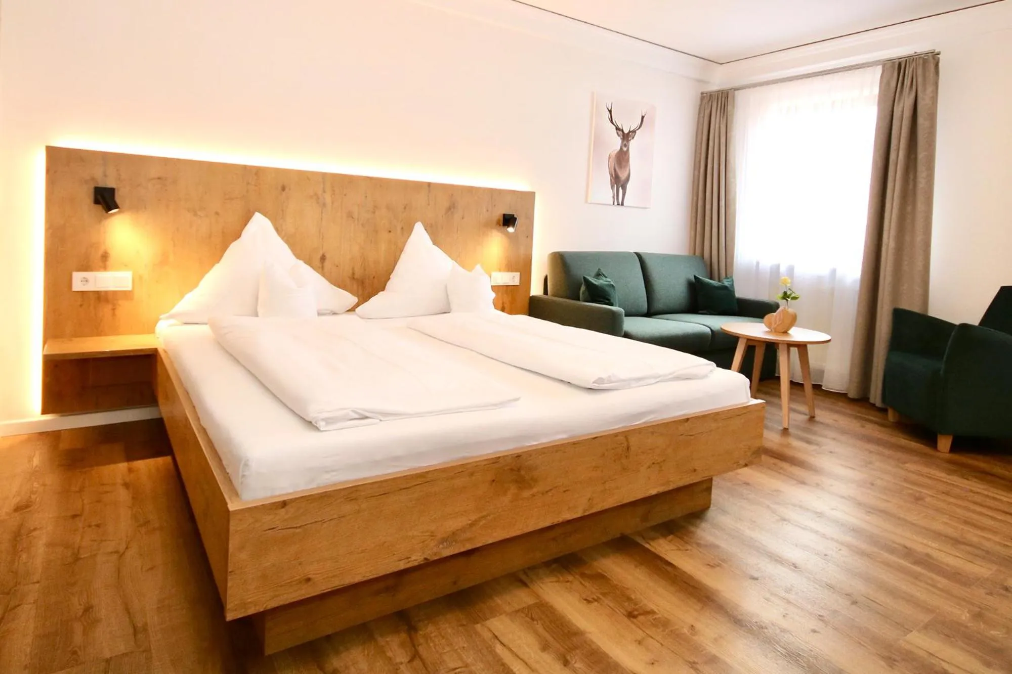 Photo of the whole room, Bed in Hotel-Restaurant Hirsch