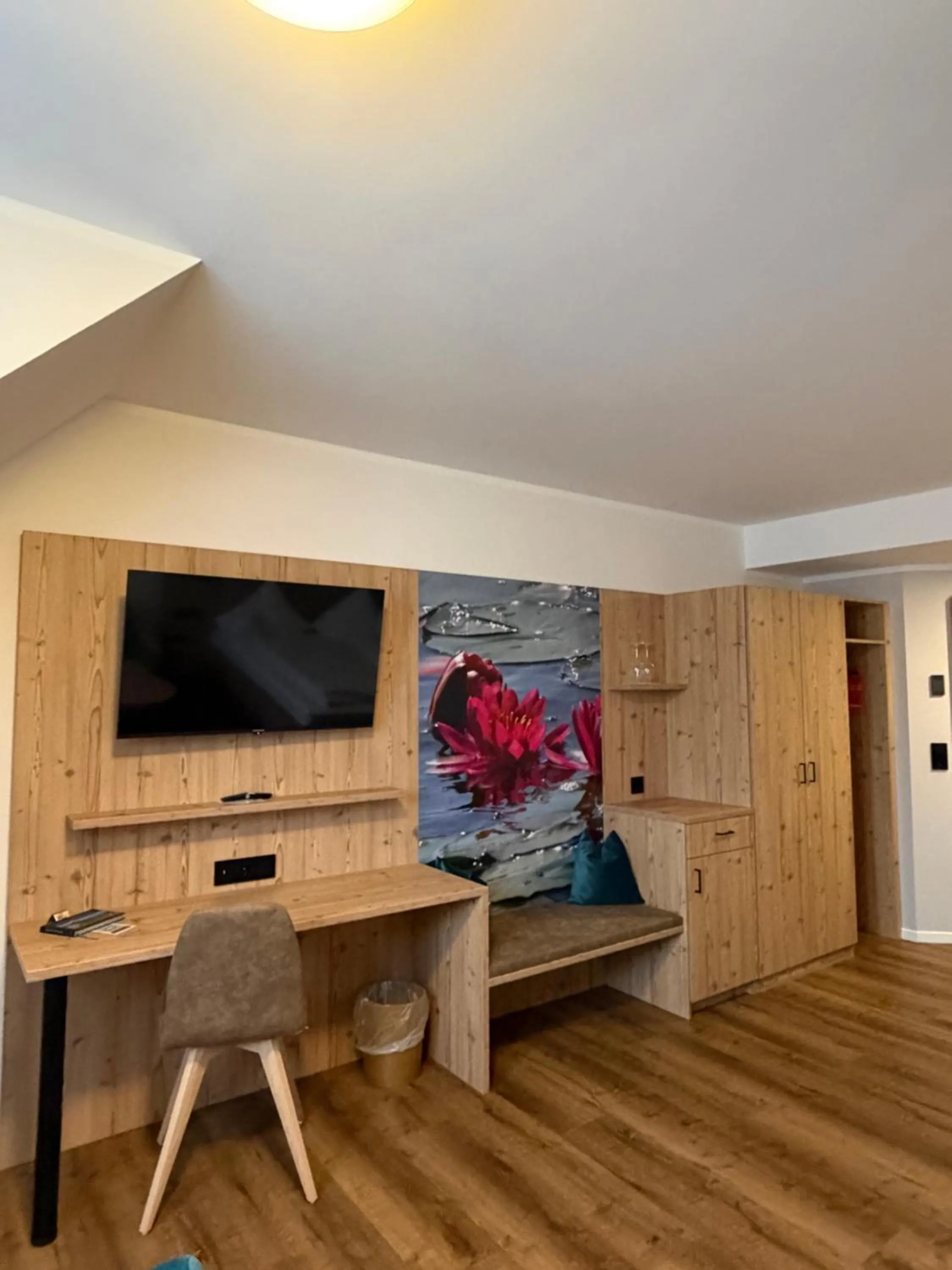 Seating area in Hotel-Restaurant Hirsch