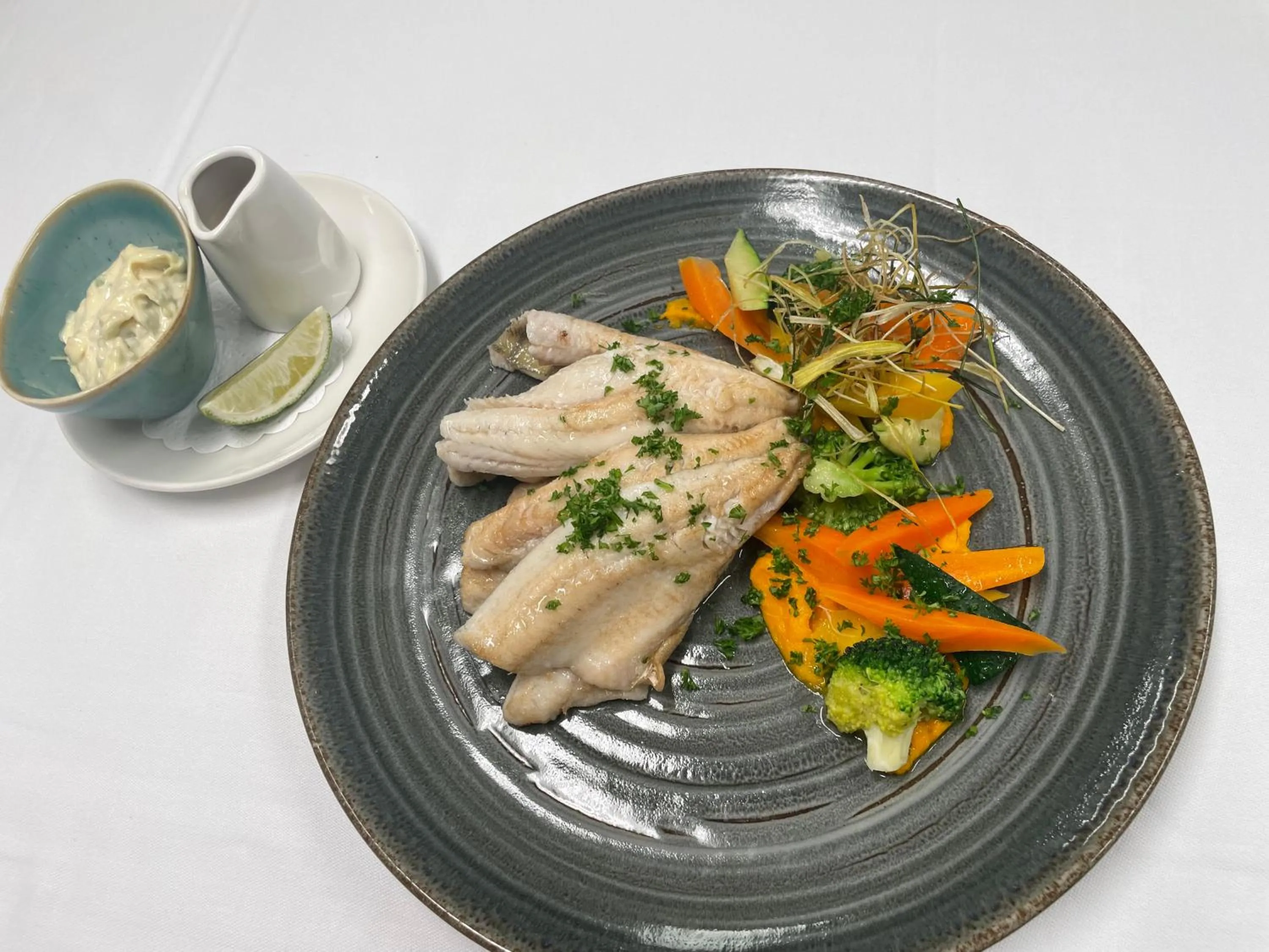 Restaurant/places to eat in Hôtel Restaurant Port-Conty