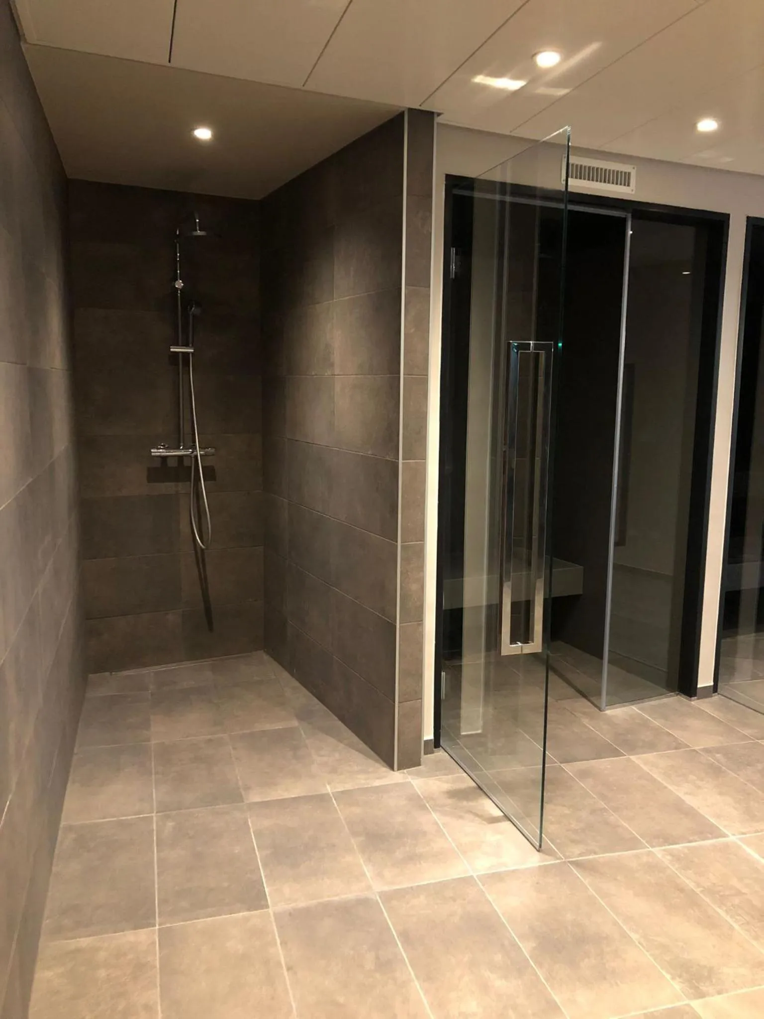 Sauna in Hôtel Restaurant Port-Conty