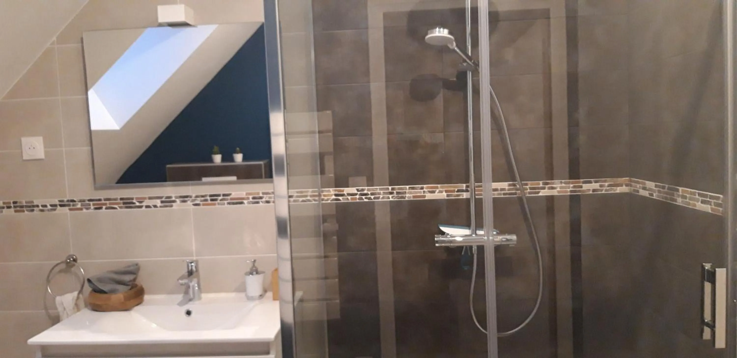 Bathroom in Chambre d'hôtes SOPHORA - Les Clés des Lys