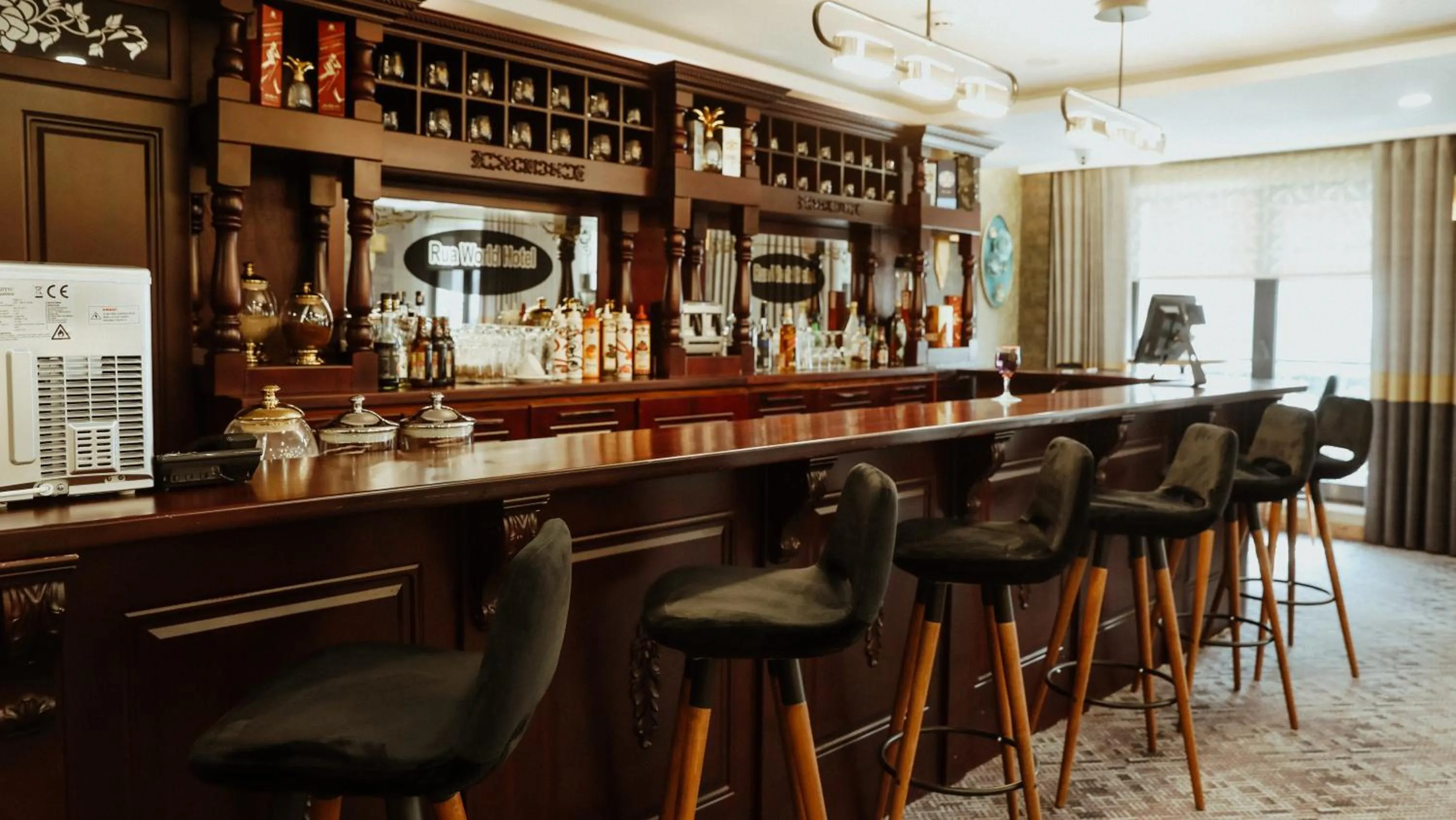 Lounge or bar in RUA WORLD HOTEL