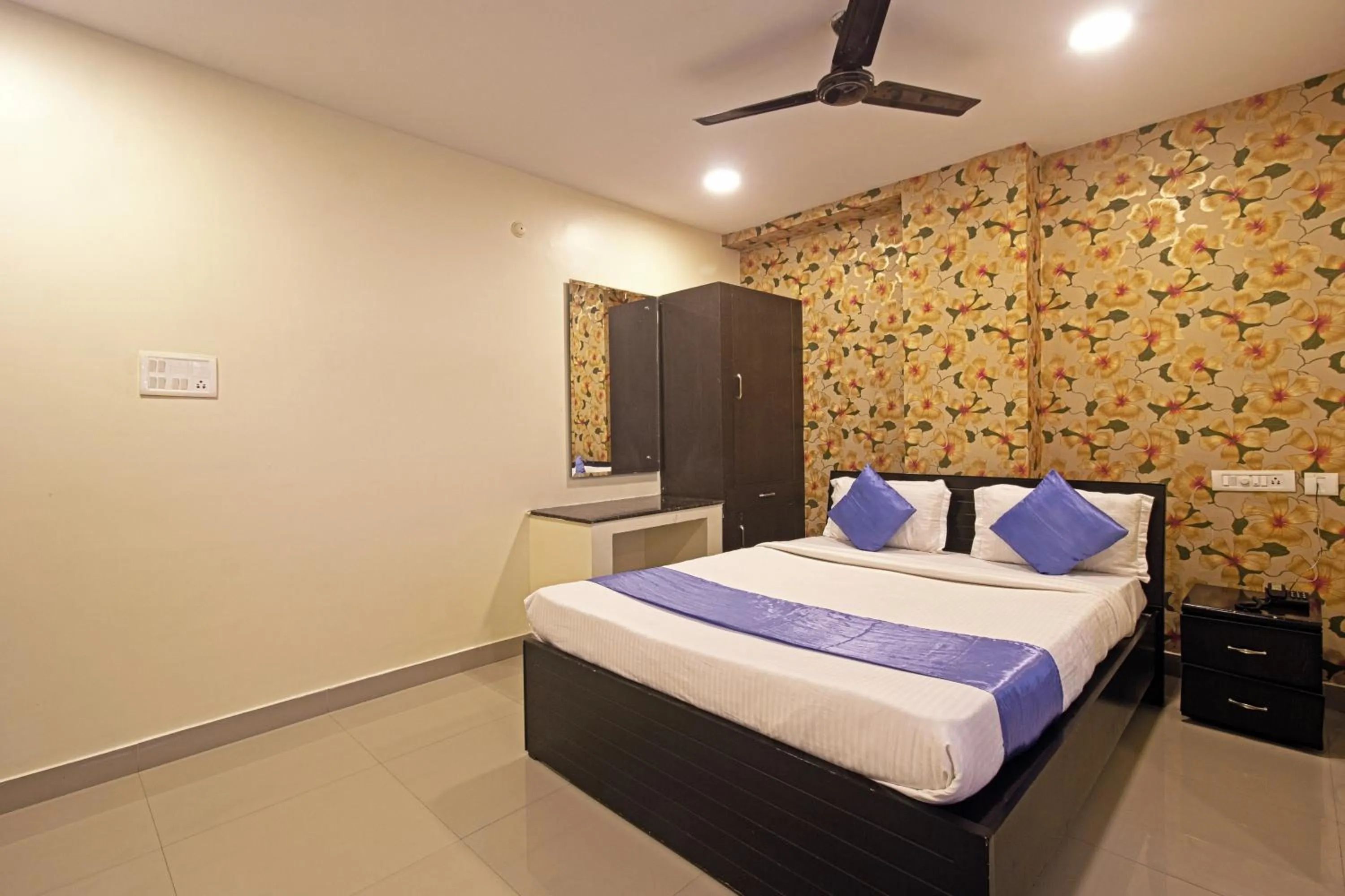 Bed in Hotel NS Royal Emirates With 3Hr Early check in