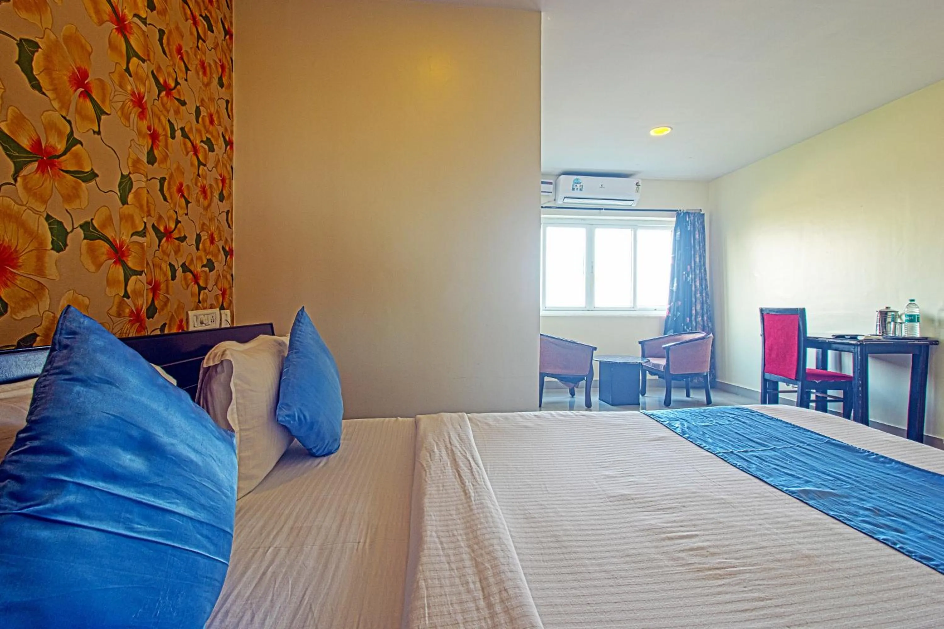 Bed in Hotel NS Royal Emirates With 3Hr Early check in