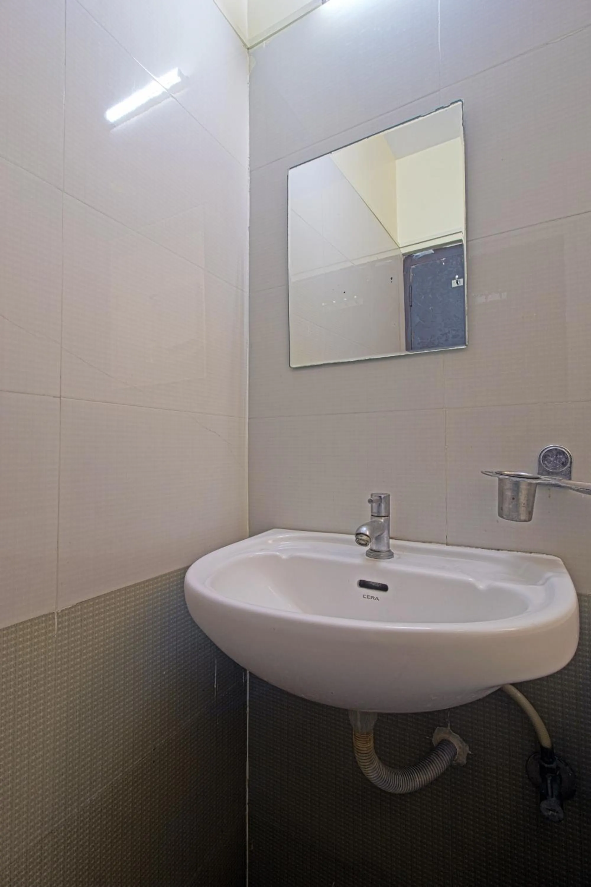 Bathroom in Hotel NS Royal Emirates With 3Hr Early check in