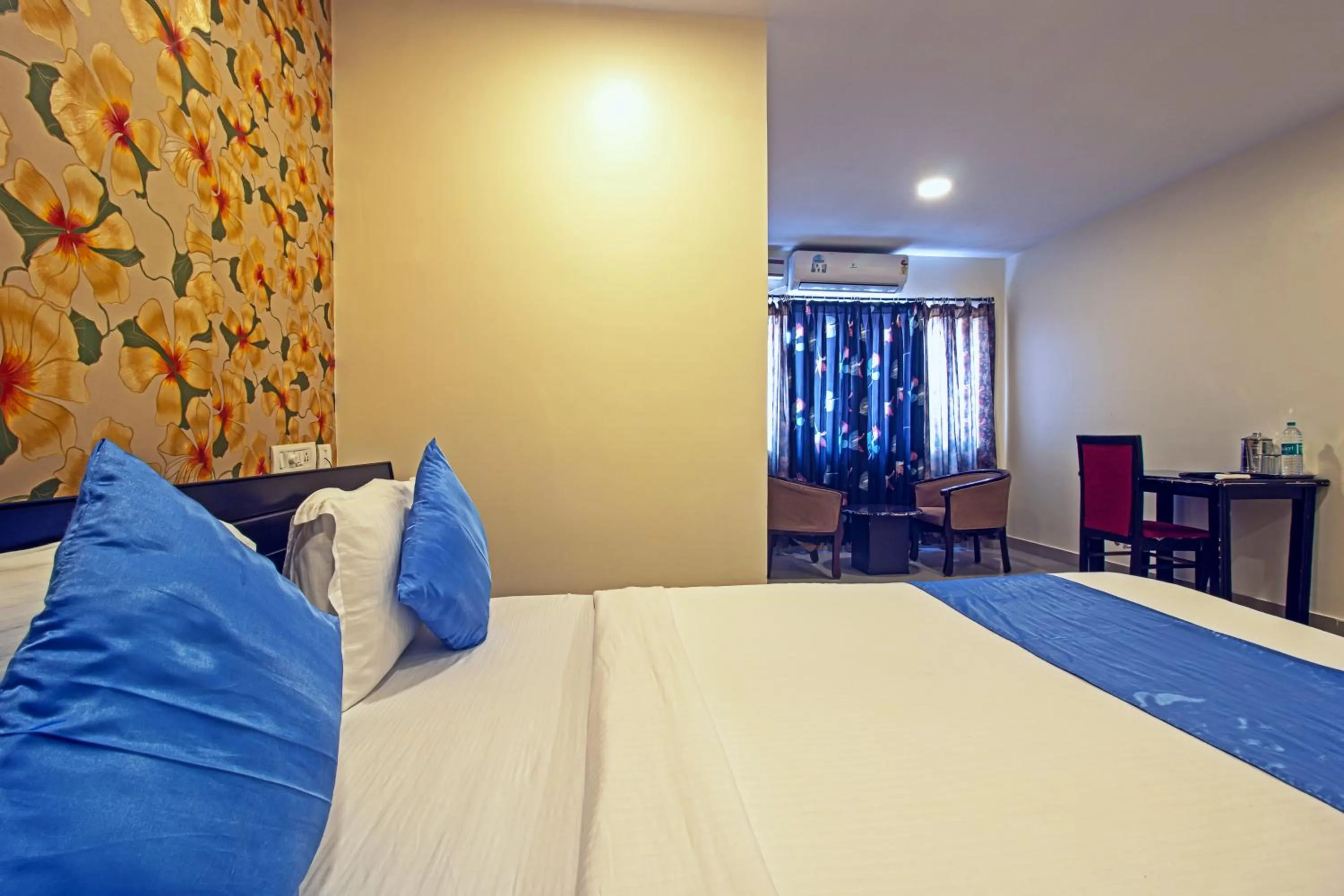 Bed in Hotel NS Royal Emirates With 3Hr Early check in