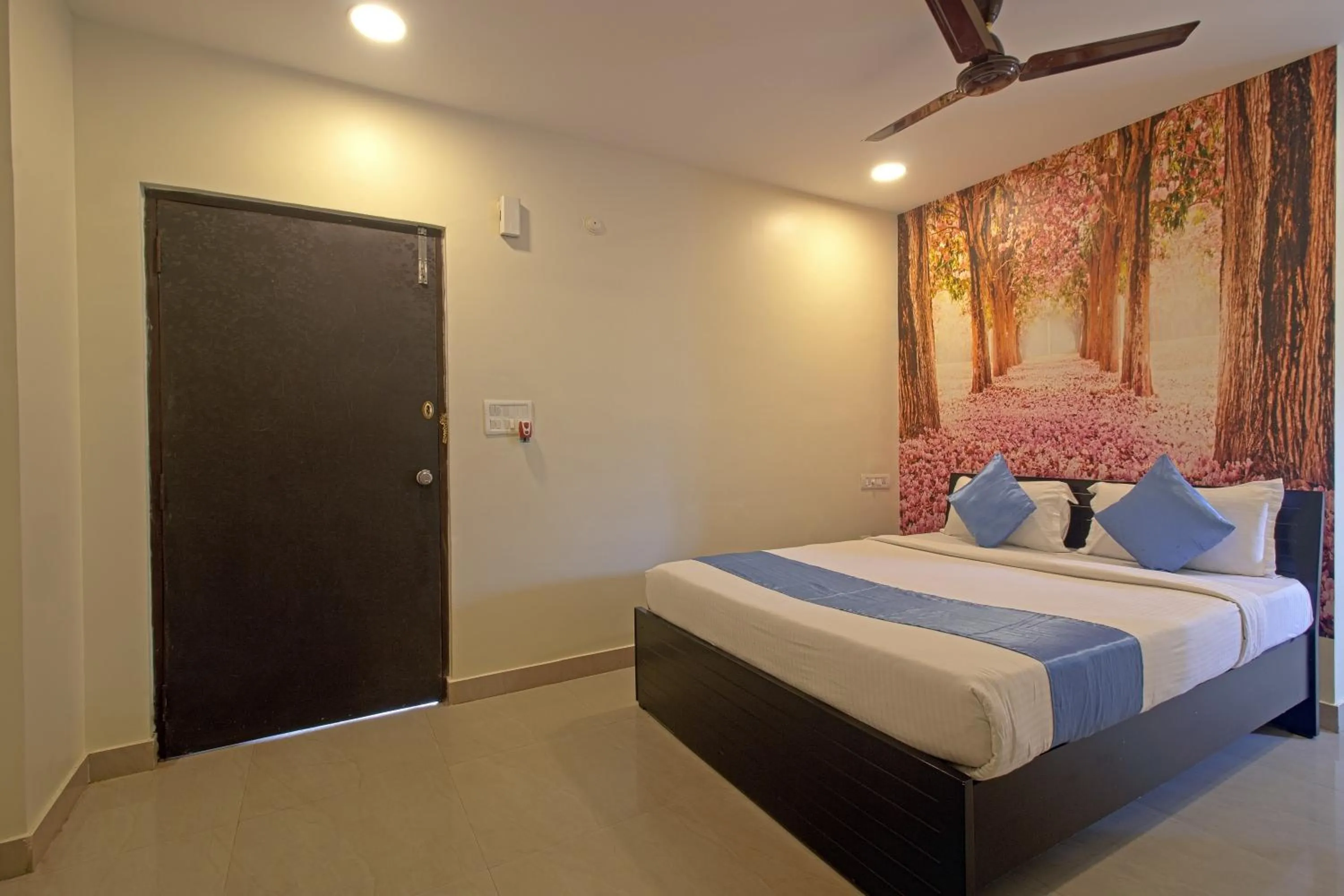 Bedroom, Bed in Hotel NS Royal Emirates With 3Hr Early check in