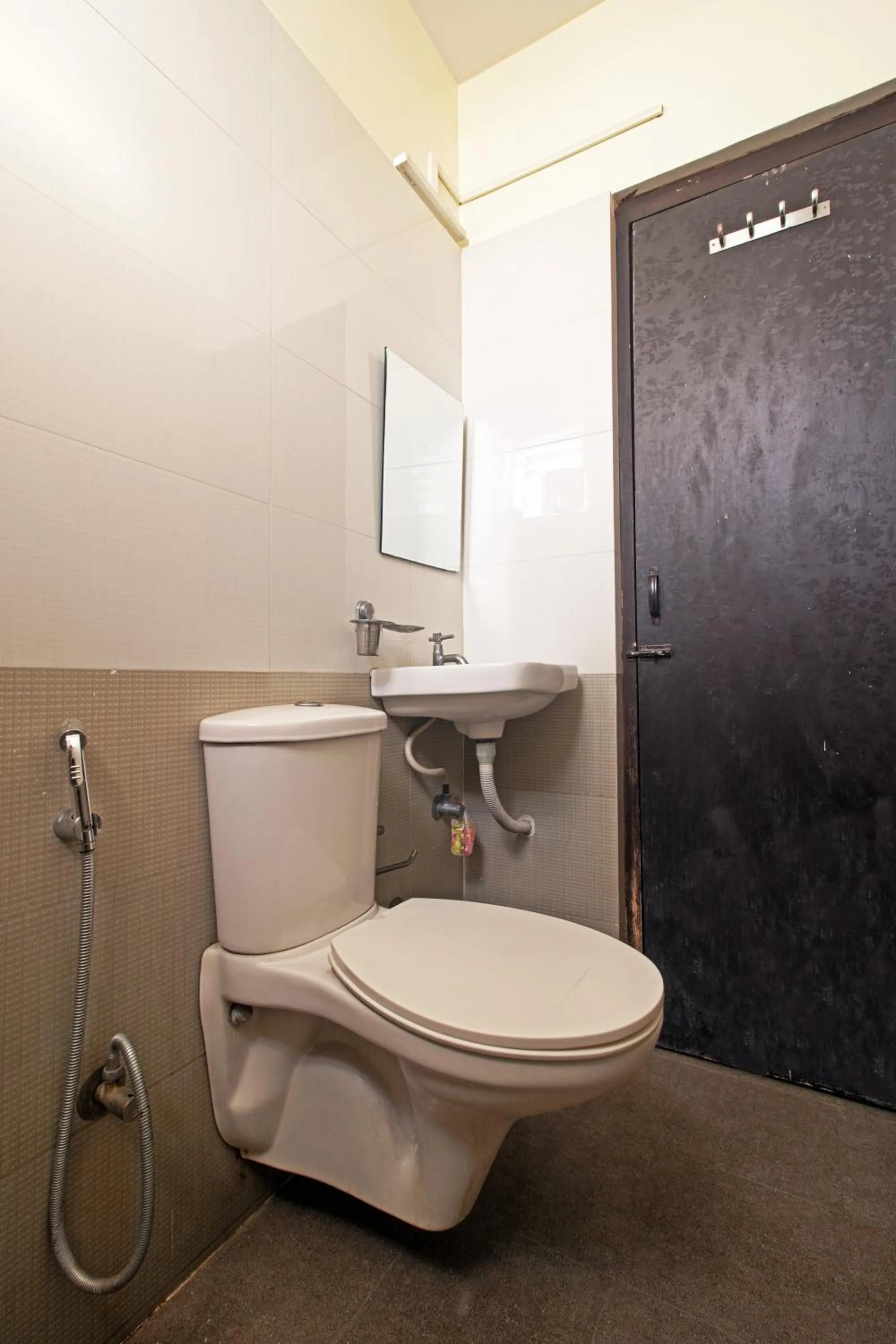 Toilet in Hotel NS Royal Emirates With 3Hr Early check in