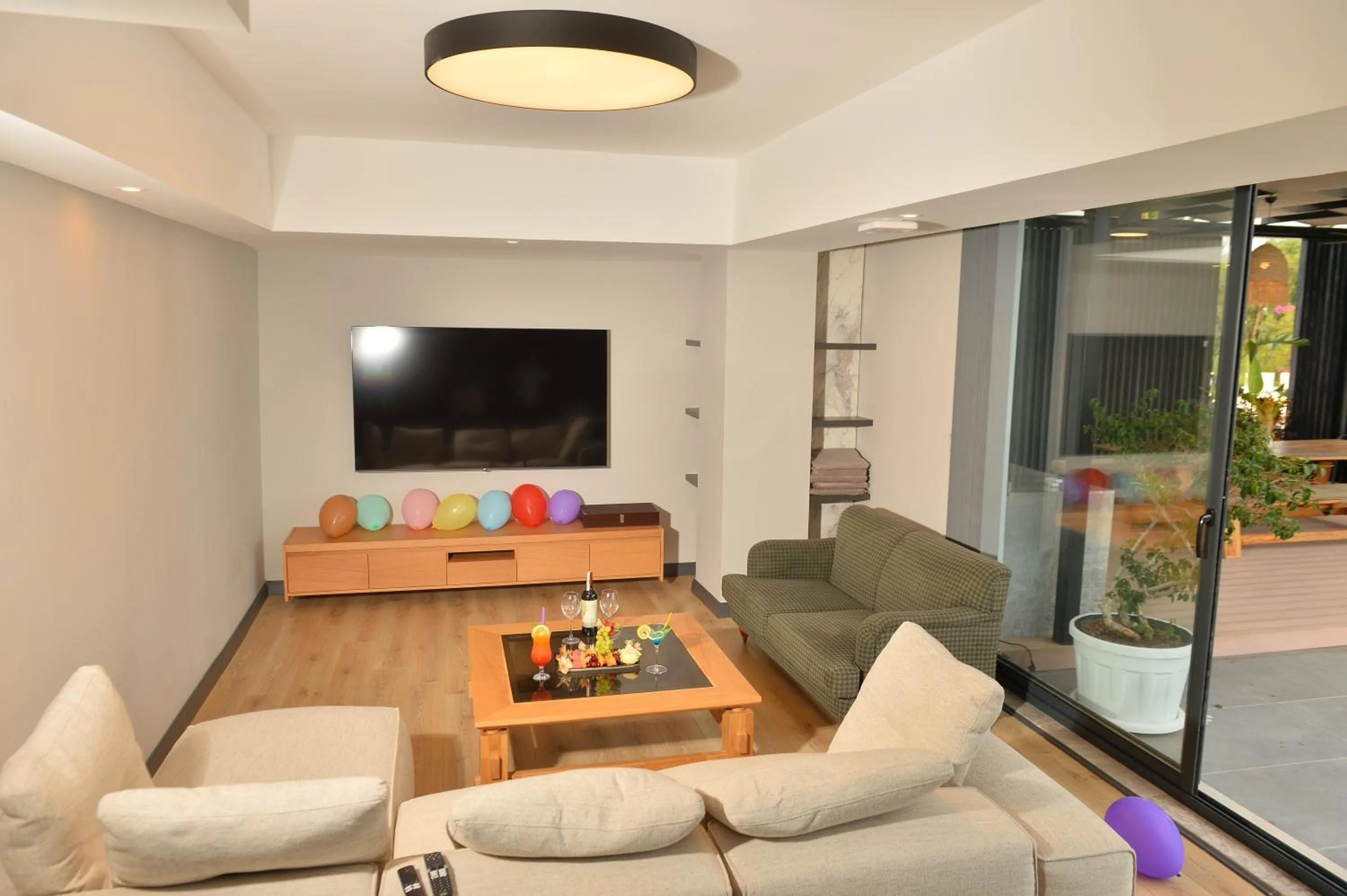 Communal lounge/ TV room in Miarosa Kemer Beach