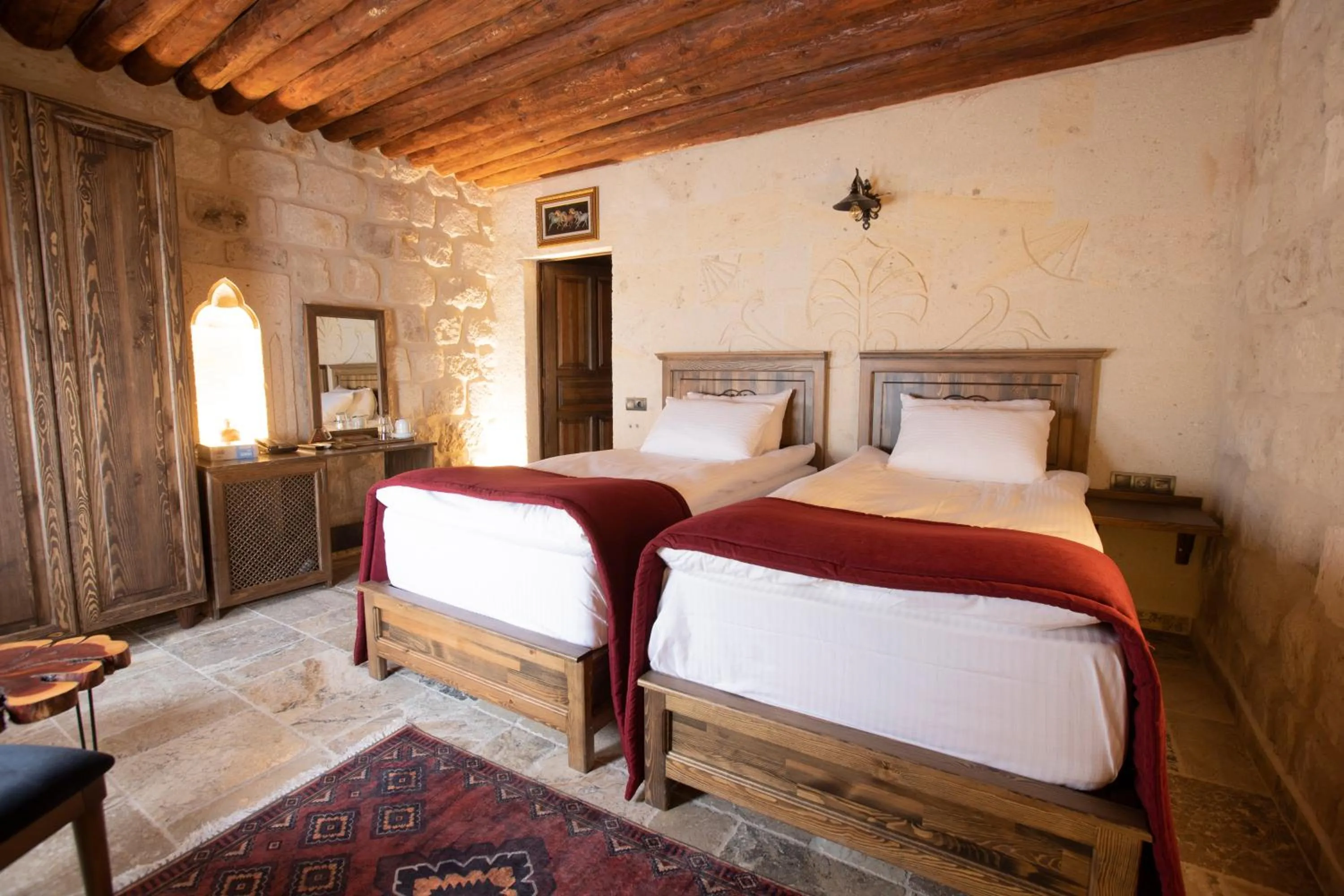 Photo of the whole room, Bed in Medusa Cave Hotel