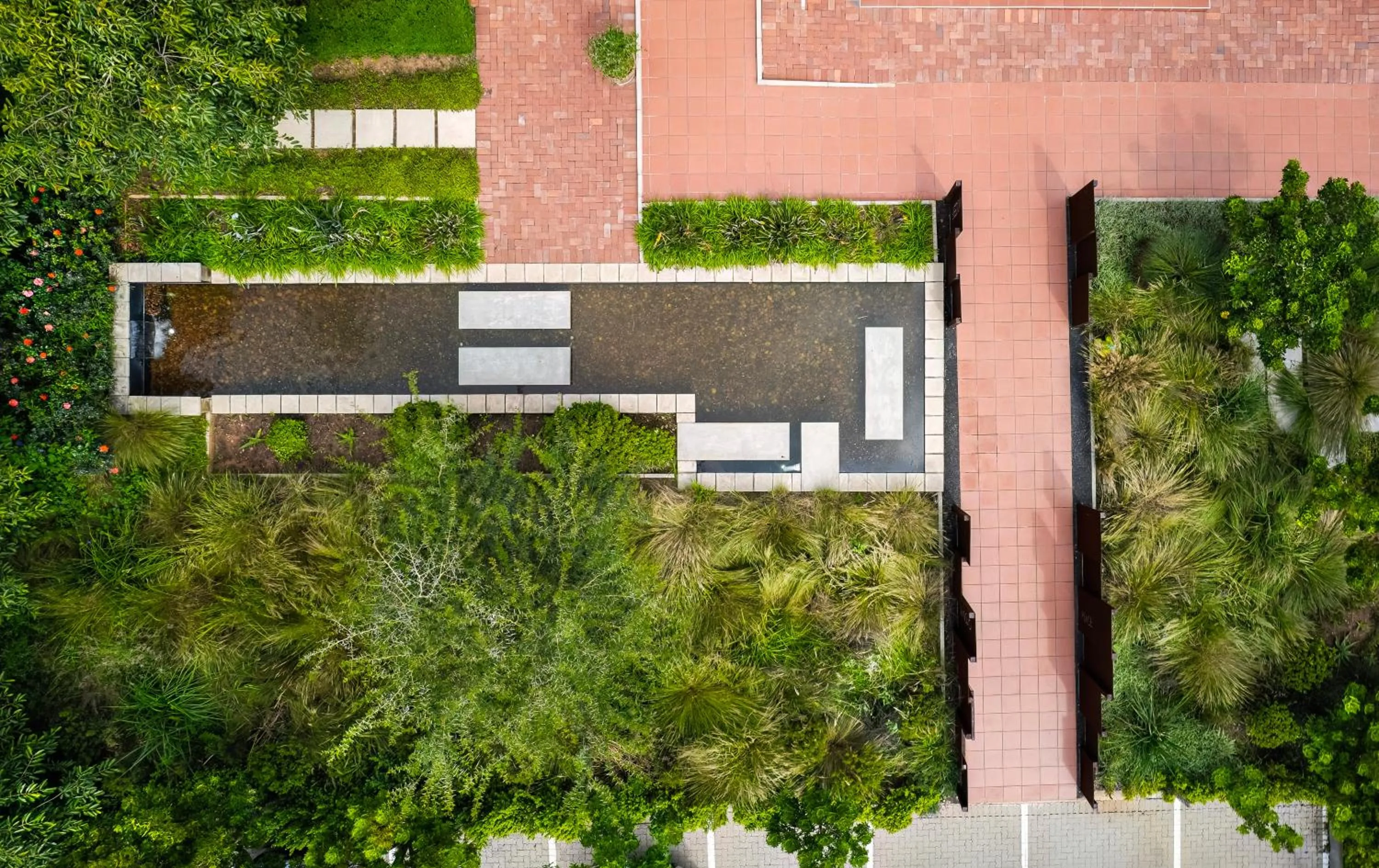 Garden view in Sanctuary Mandela