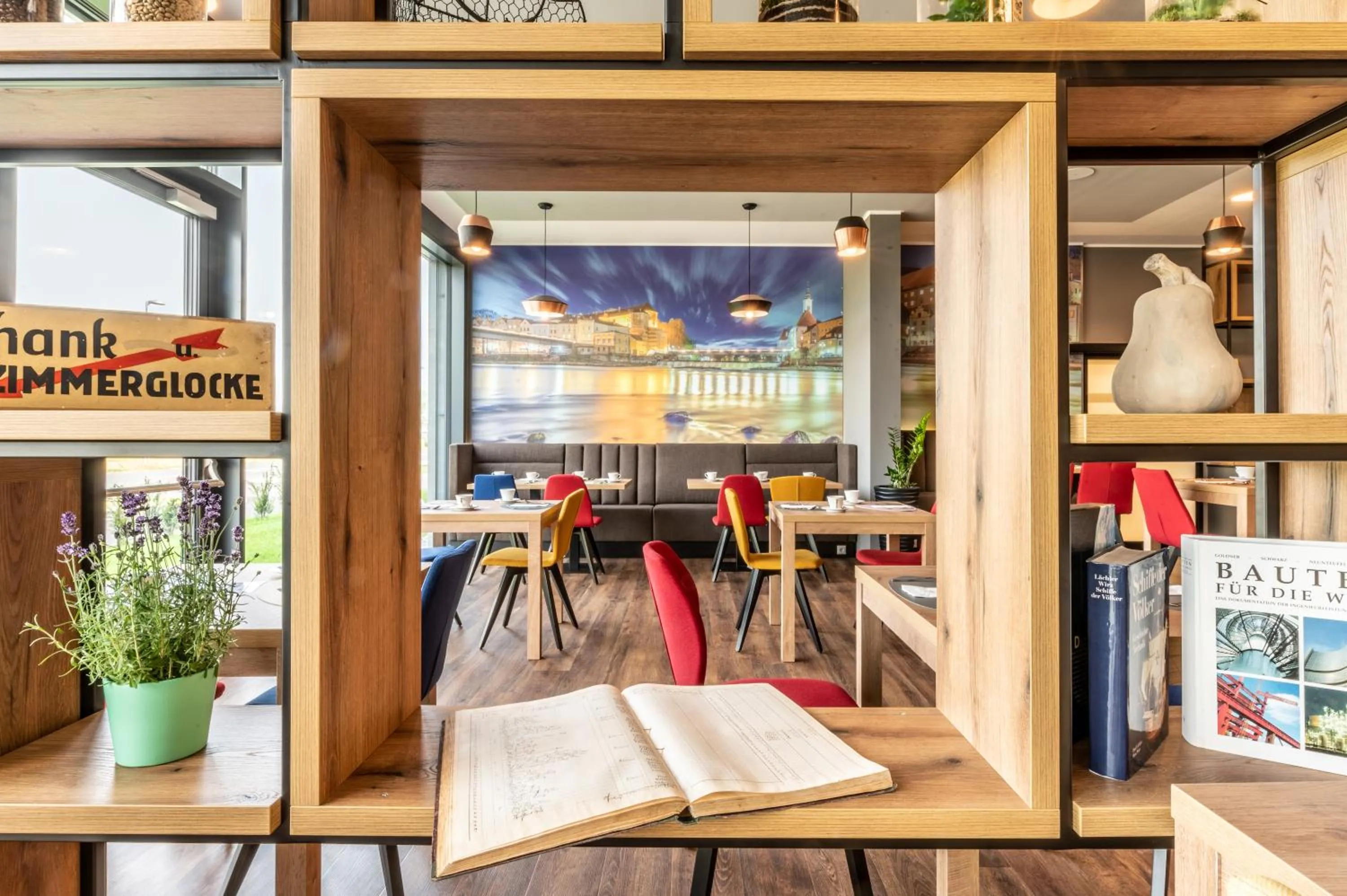 Restaurant/places to eat in Aiden by Best Western Stadtgut Hotel Steyr - FREE PARKING