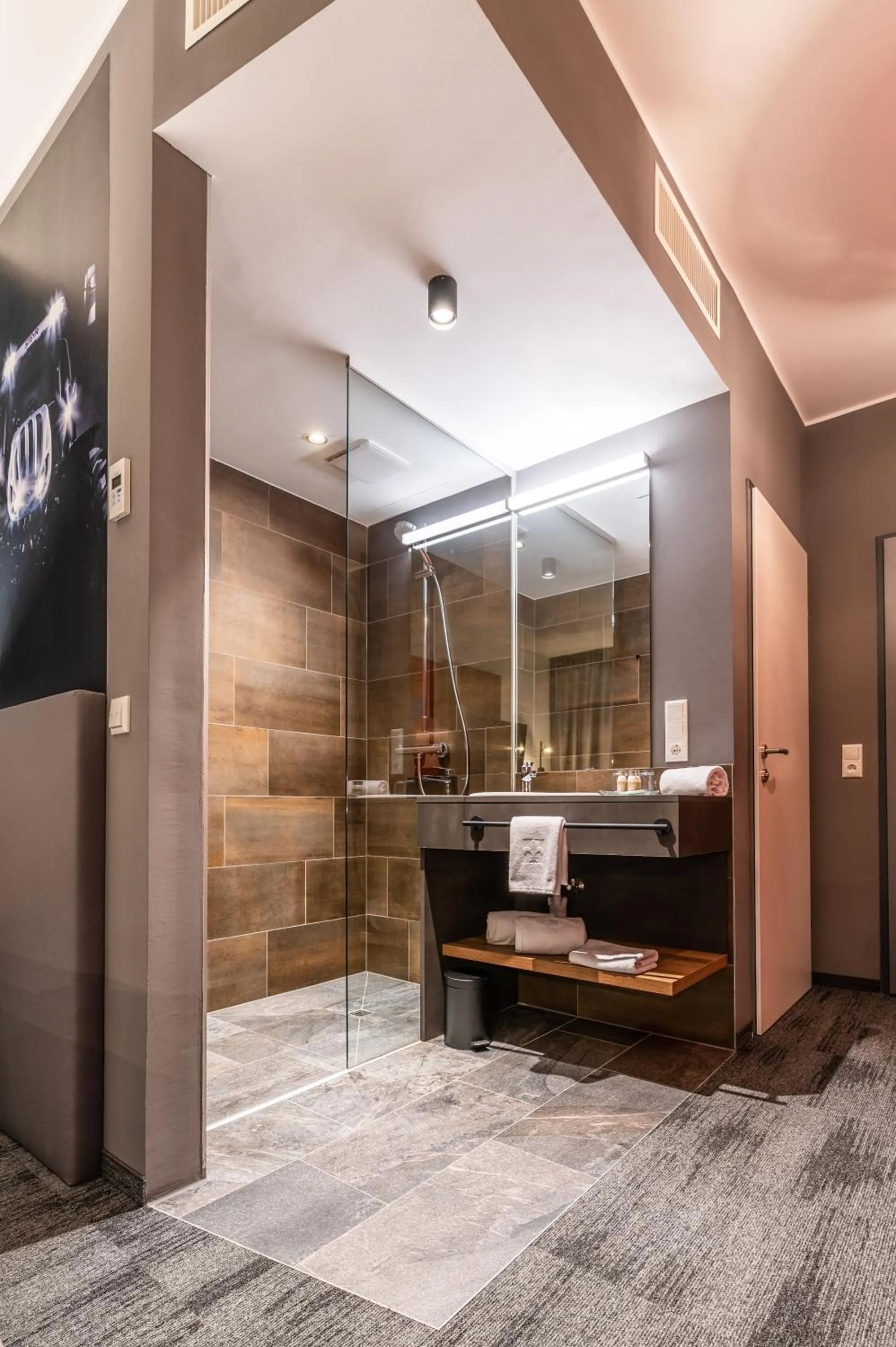 Bathroom in Aiden by Best Western Stadtgut Hotel Steyr - FREE PARKING