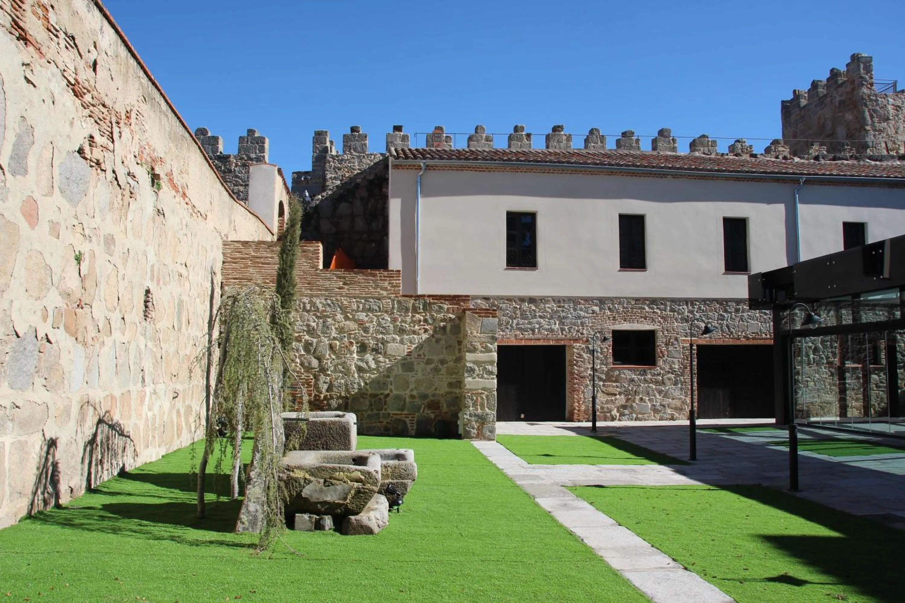 Property building in Sofraga Palacio