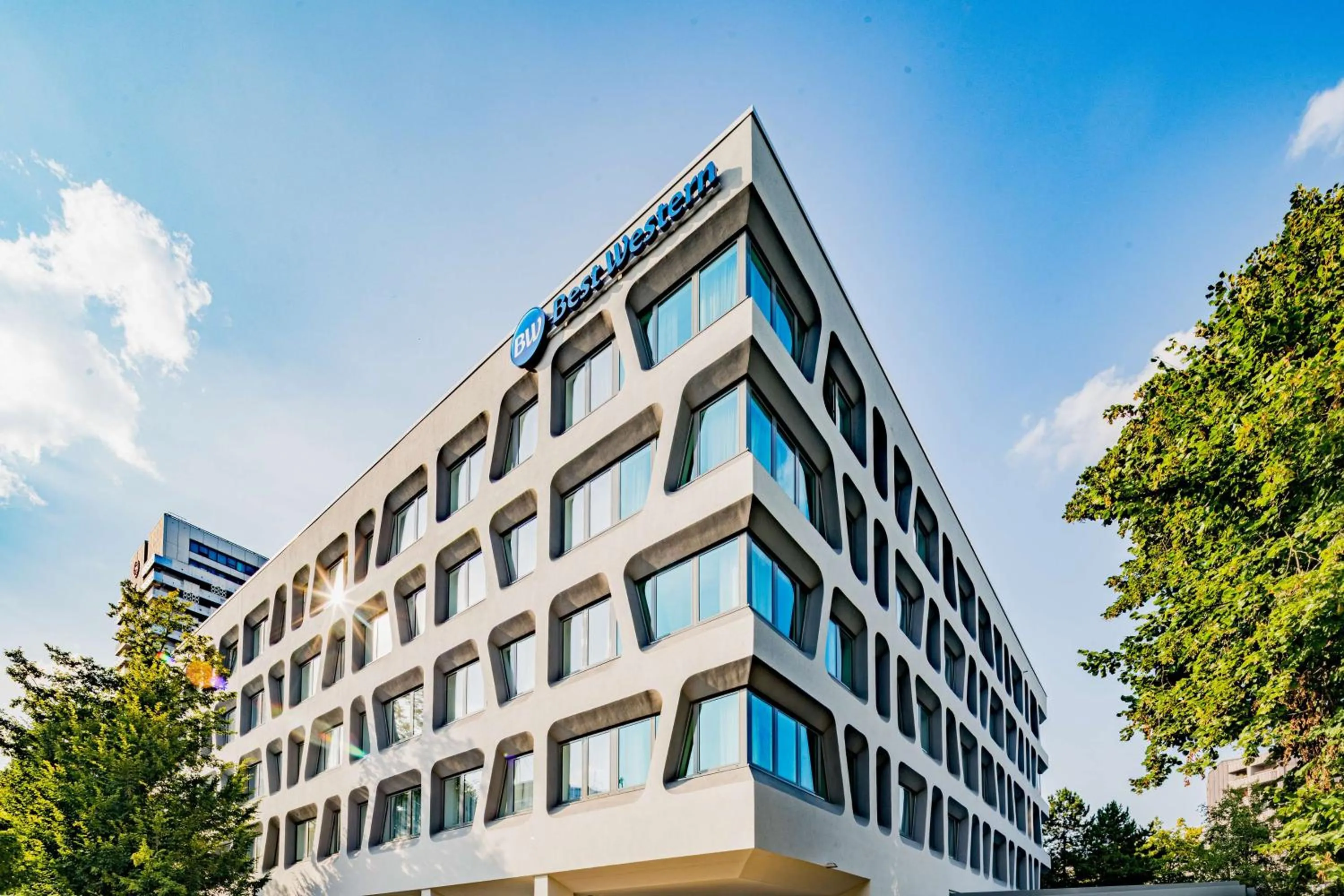 Property building in Best Western Hotel Arabellapark Muenchen