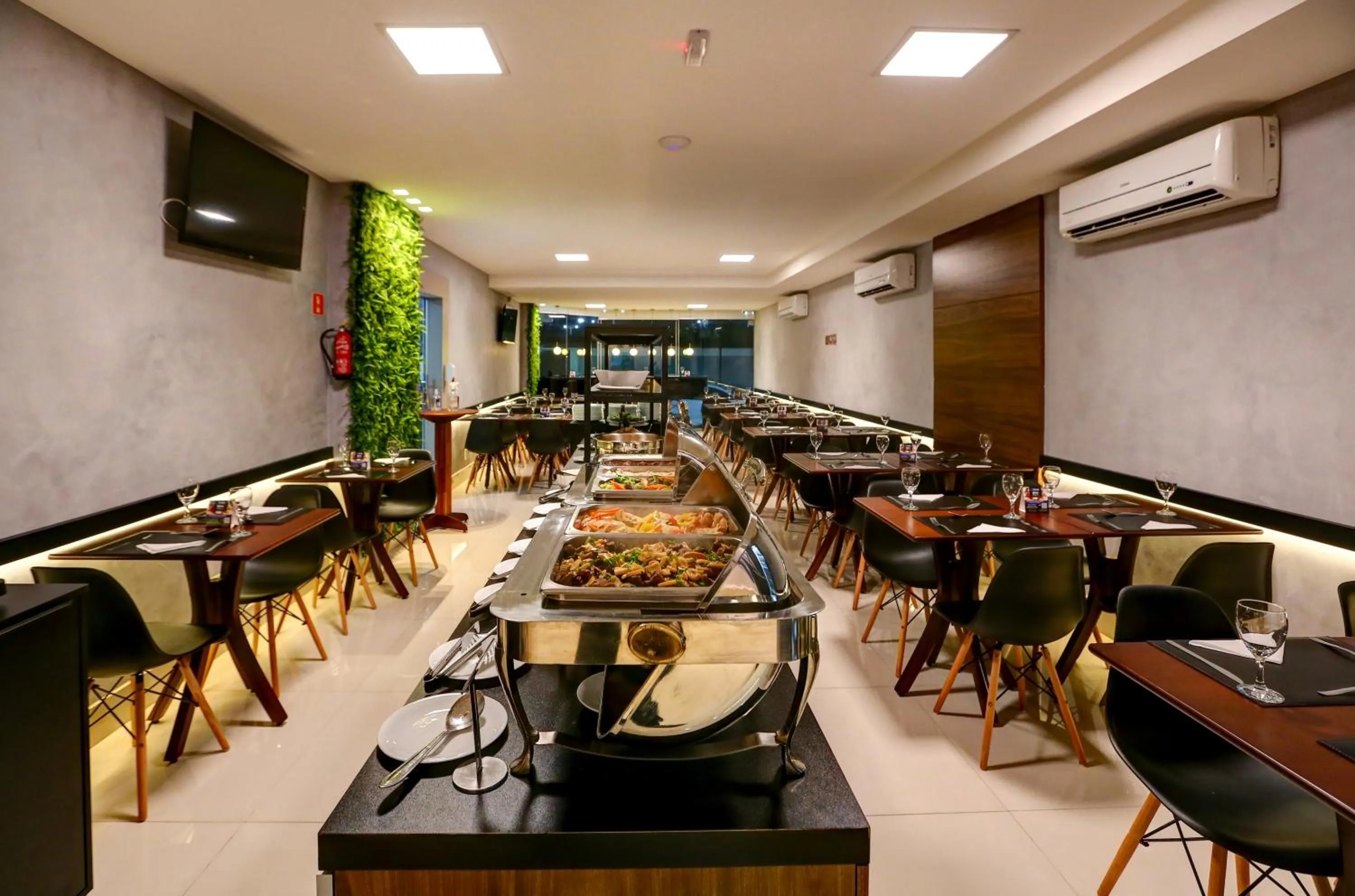 Restaurant/places to eat in Transamerica Fit Vitória Praia de Camburi