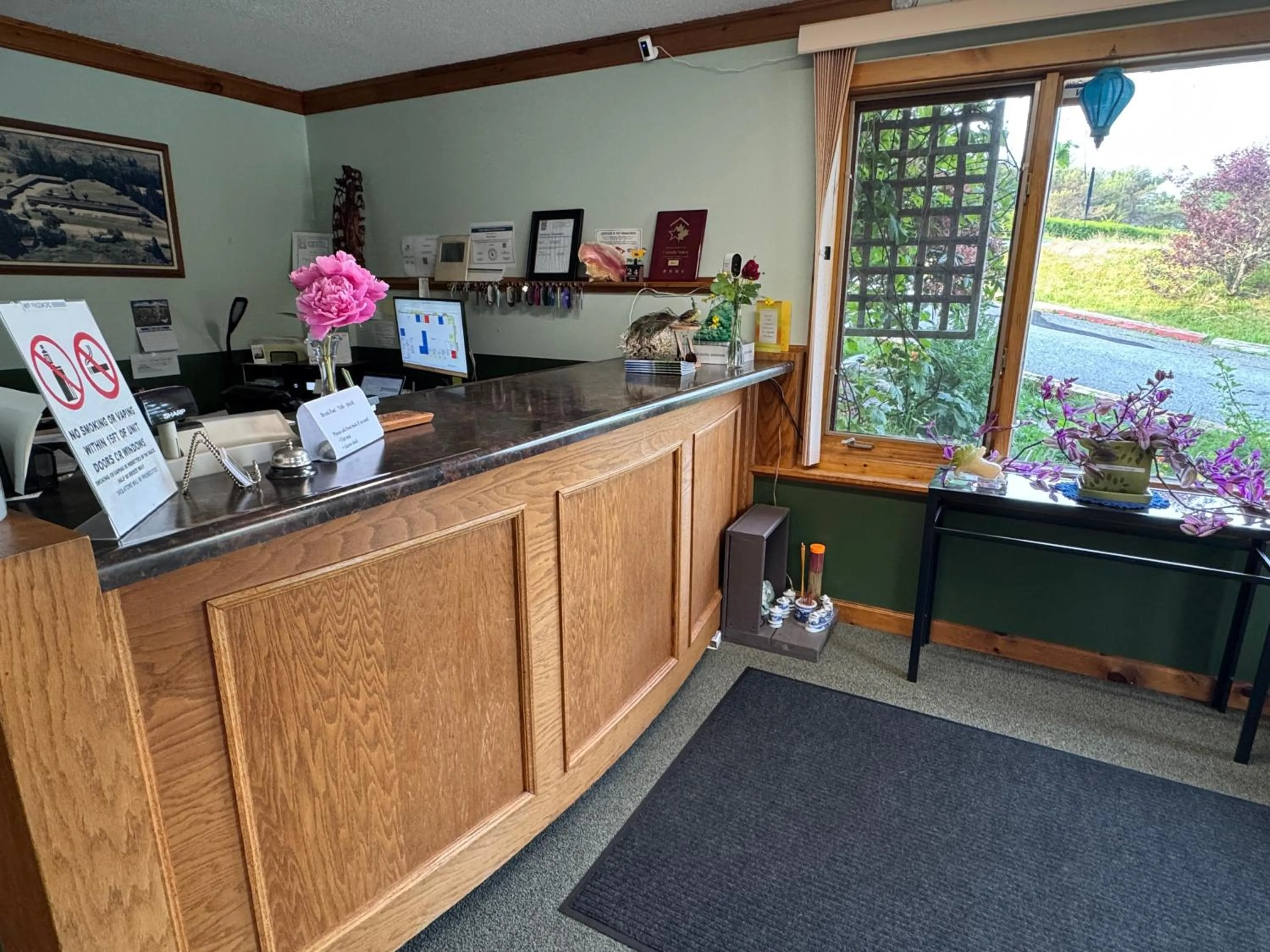 Lobby or reception in New Age Inn - Voyageur