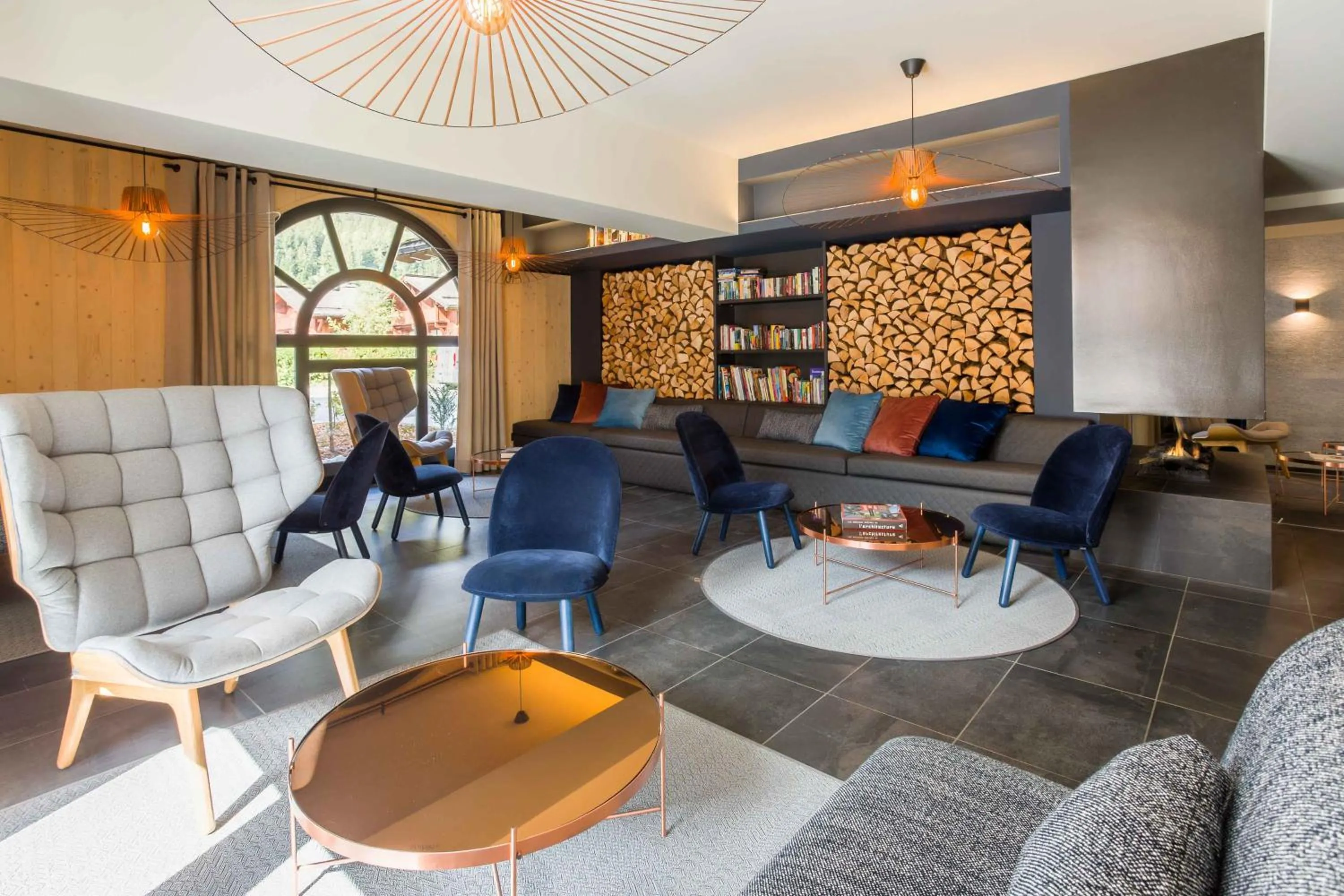 Communal lounge/ TV room in La Cordee 124 Apartment - Chamonix All Year