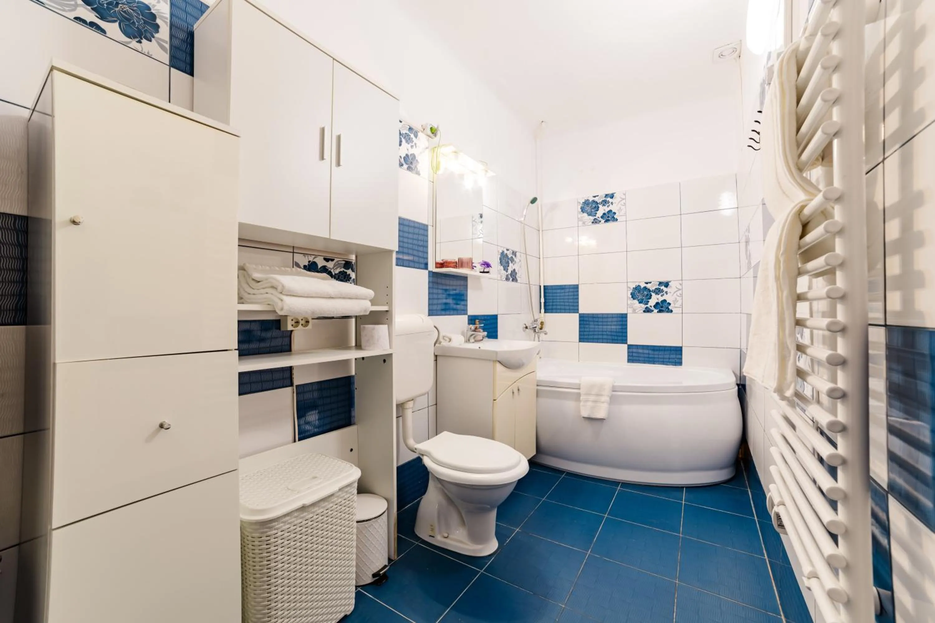 Shower in ALBERT RESIDENCE Brasov with complimentary parking and 10 percent Food and Drinks