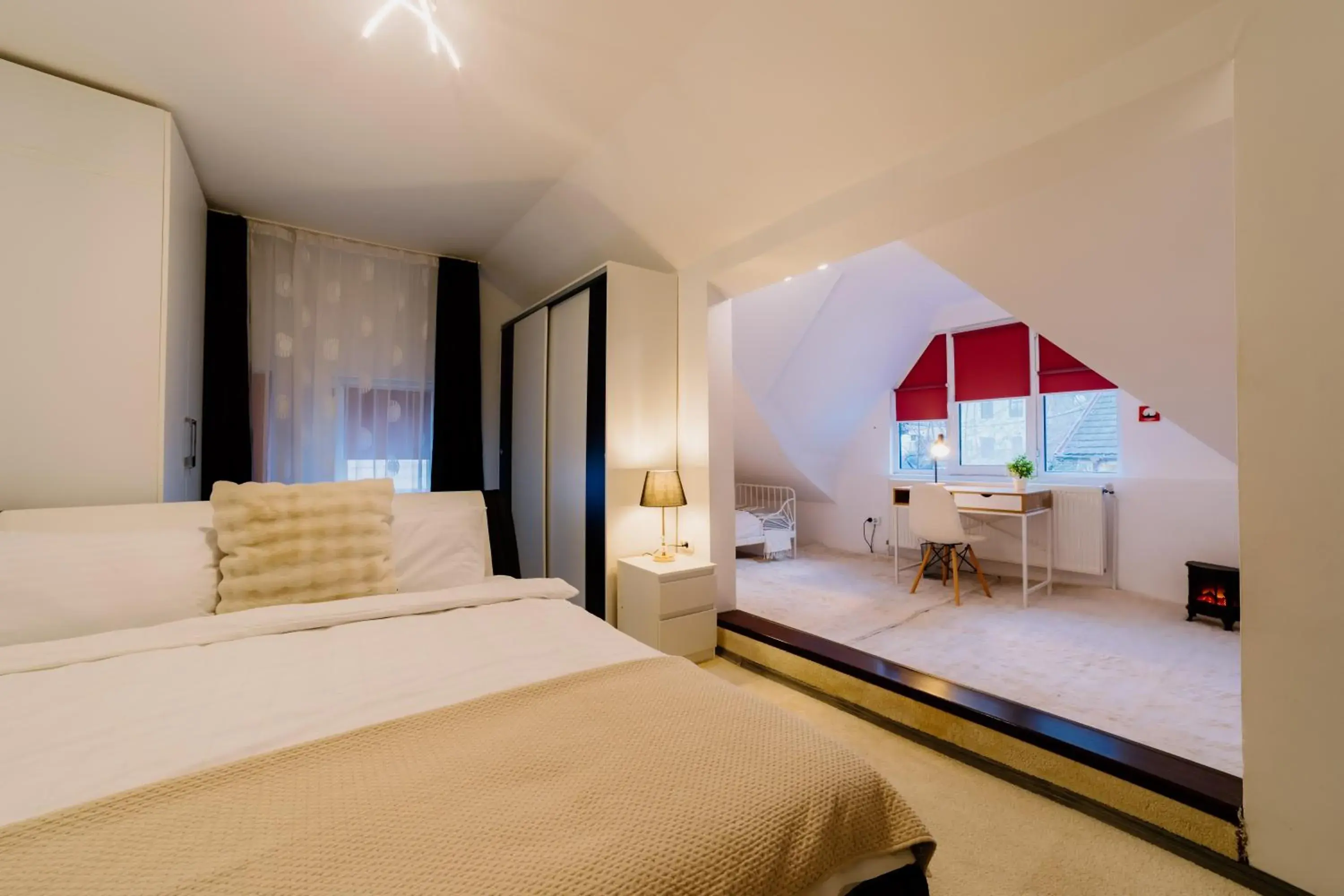 One-Bedroom Apartment with Balcony and Mountain View in ALBERT RESIDENCE Brasov with complimentary parking and 10 percent Food and Drinks One-Bedroom Apartment with Balcony and Mountain View in ALBERT RESIDENCE Brasov with complimentary parking and 10 percent Food and Drinks