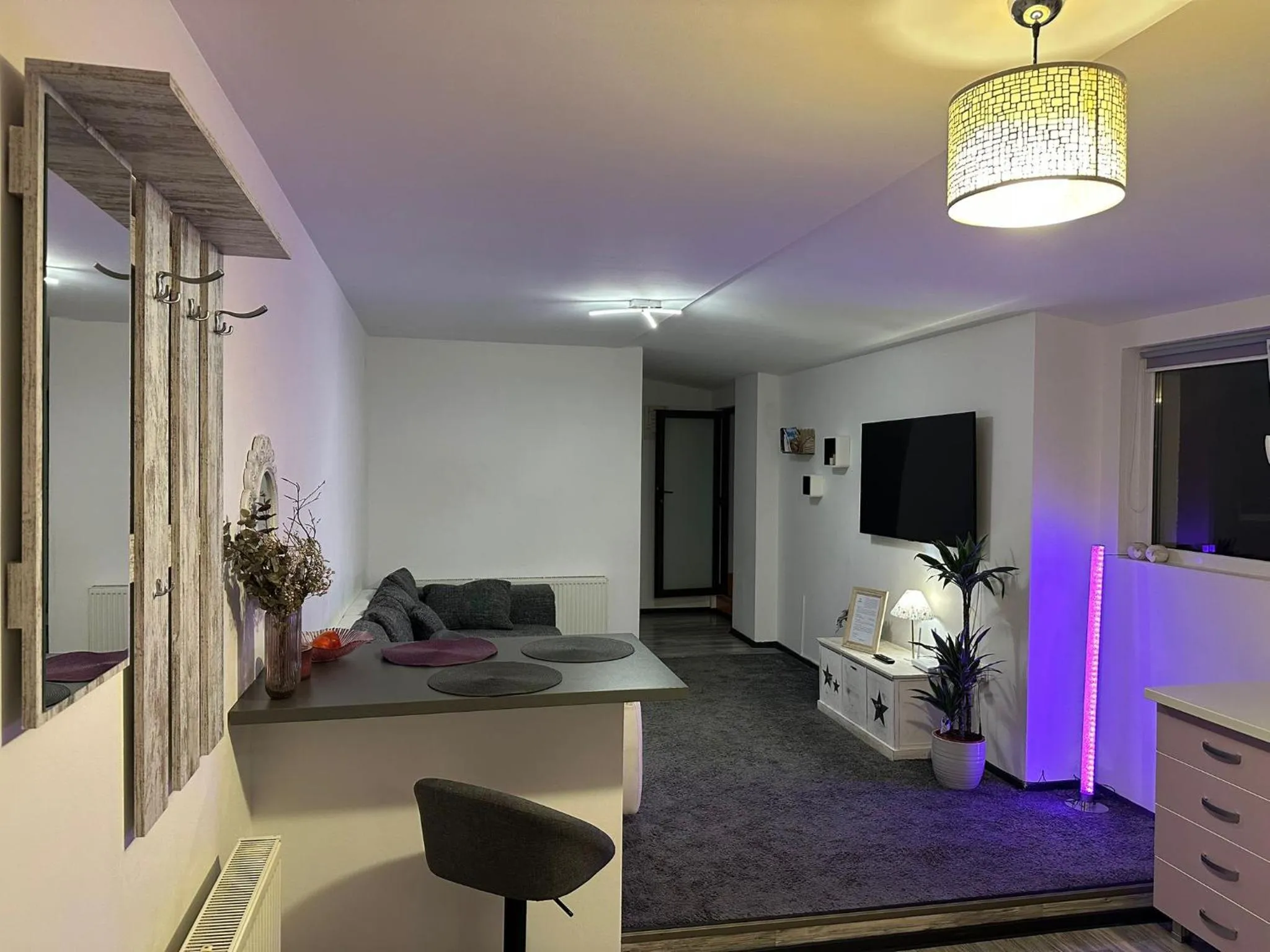 TV and multimedia in ALBERT RESIDENCE Brasov with complimentary parking and 10 percent Food and Drinks