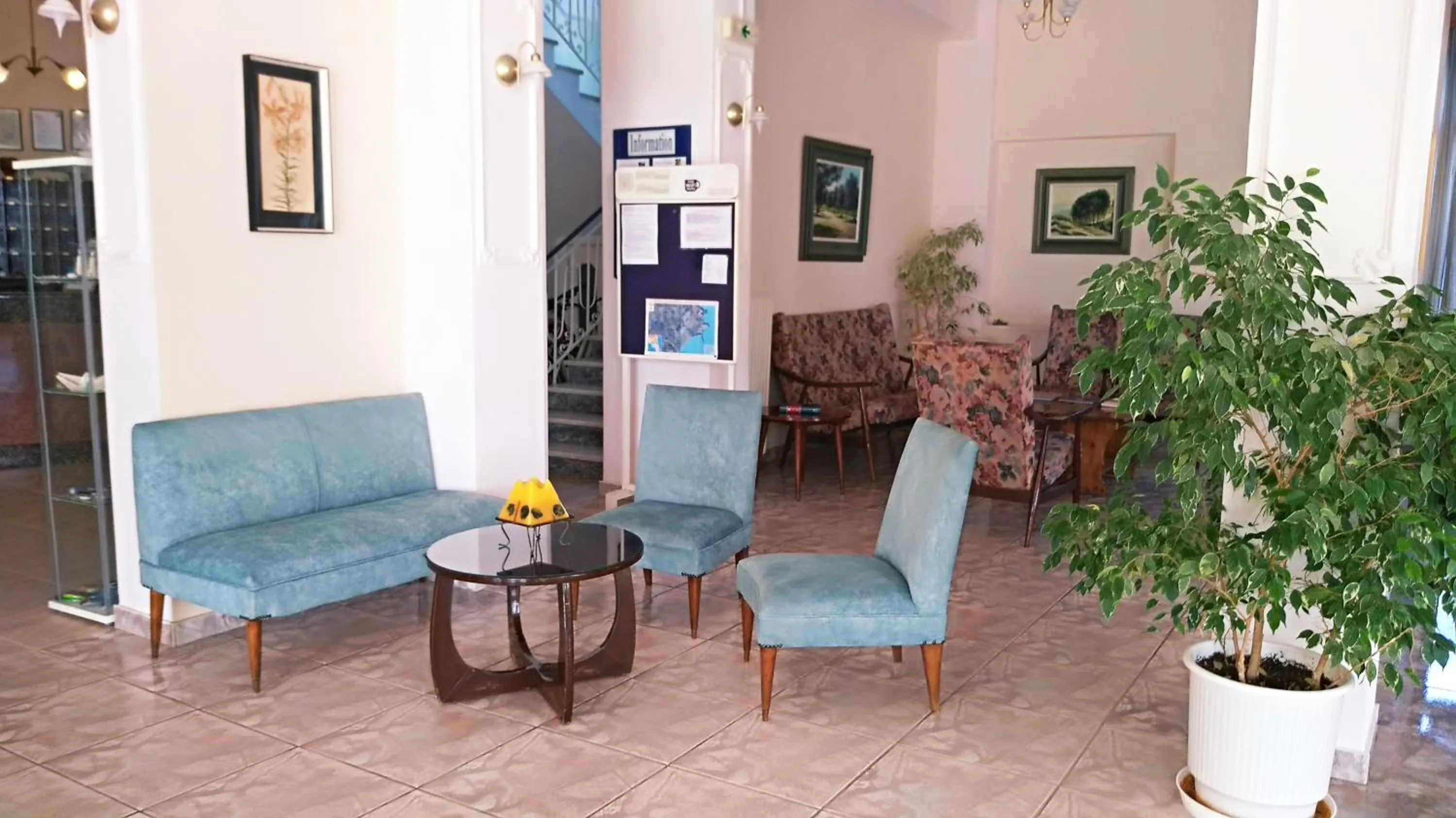 Living room in Nireus Hotel