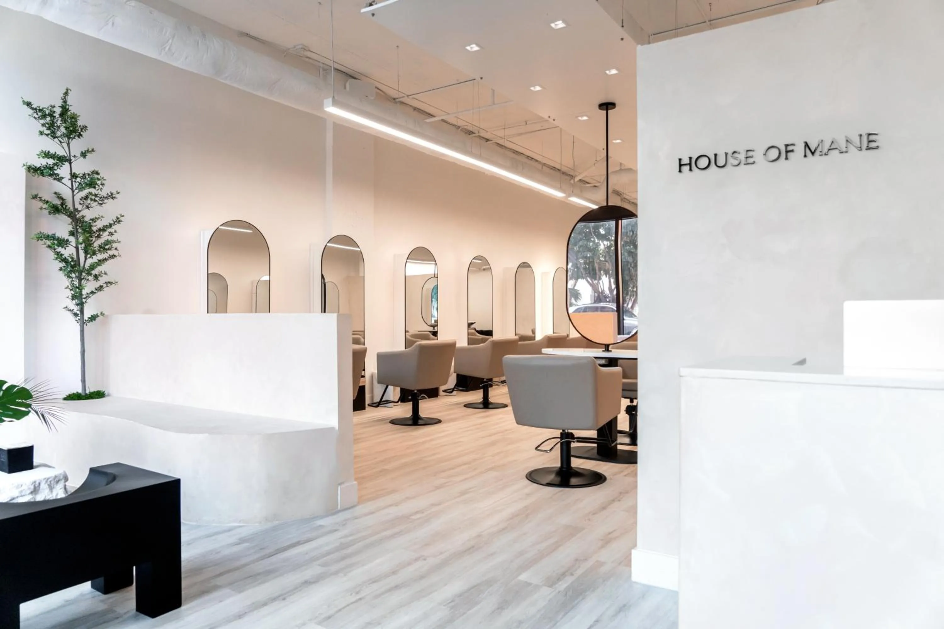 hair dresser in Sentral Wynwood