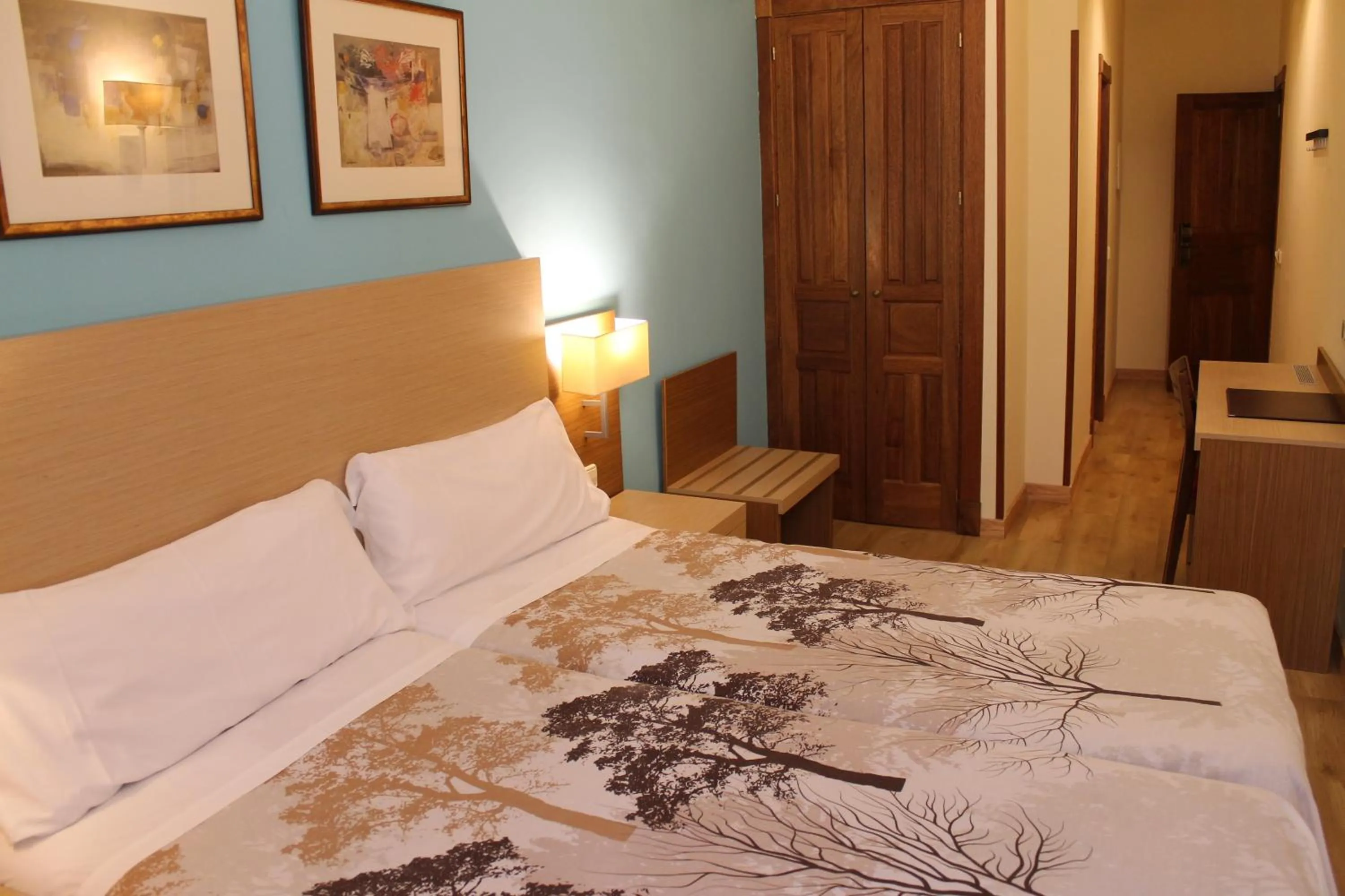 Bed in Hotel Mirador Puerta del Sol