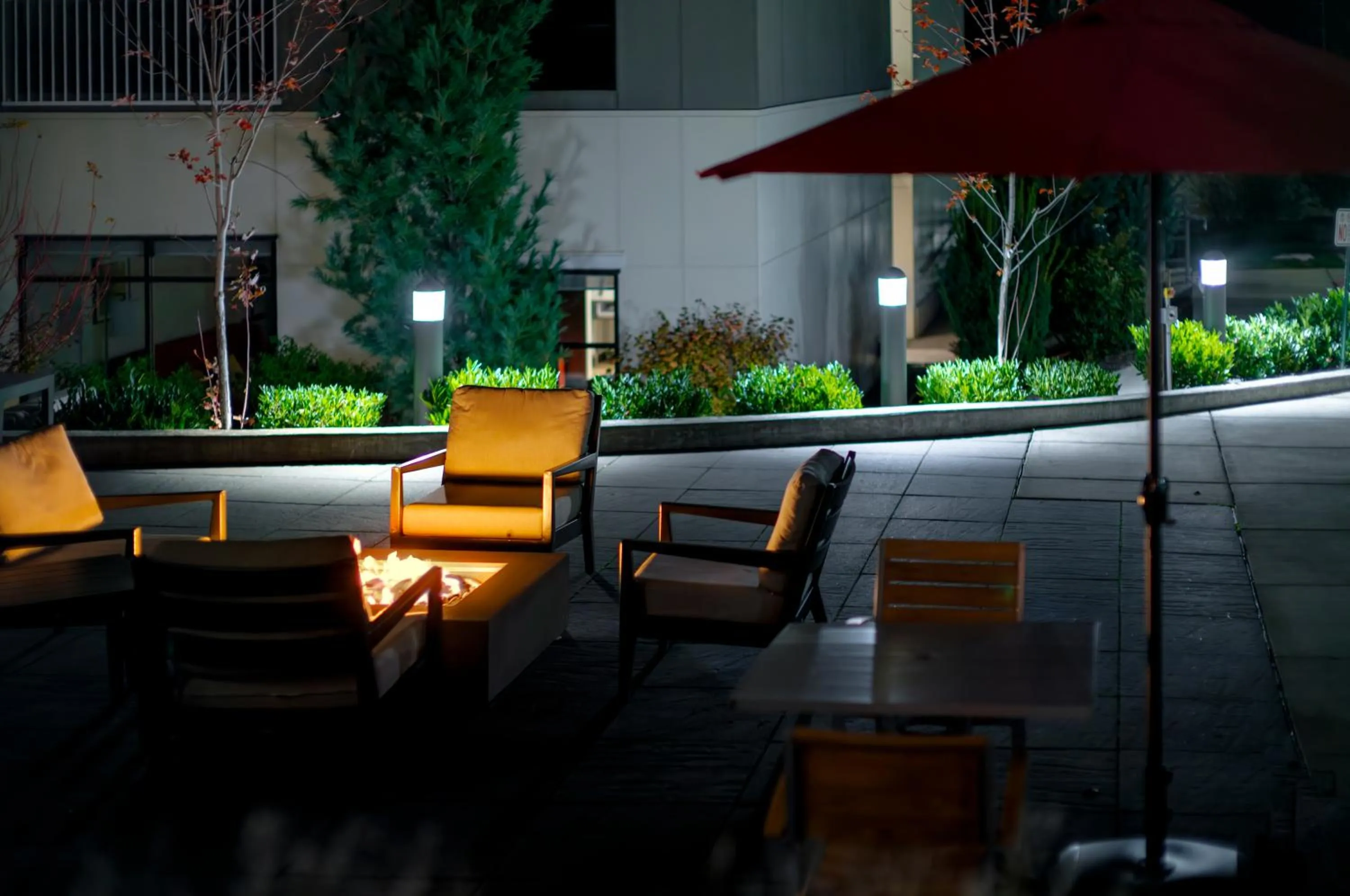 fireplace in Snoqualmie Inn by Hotel America