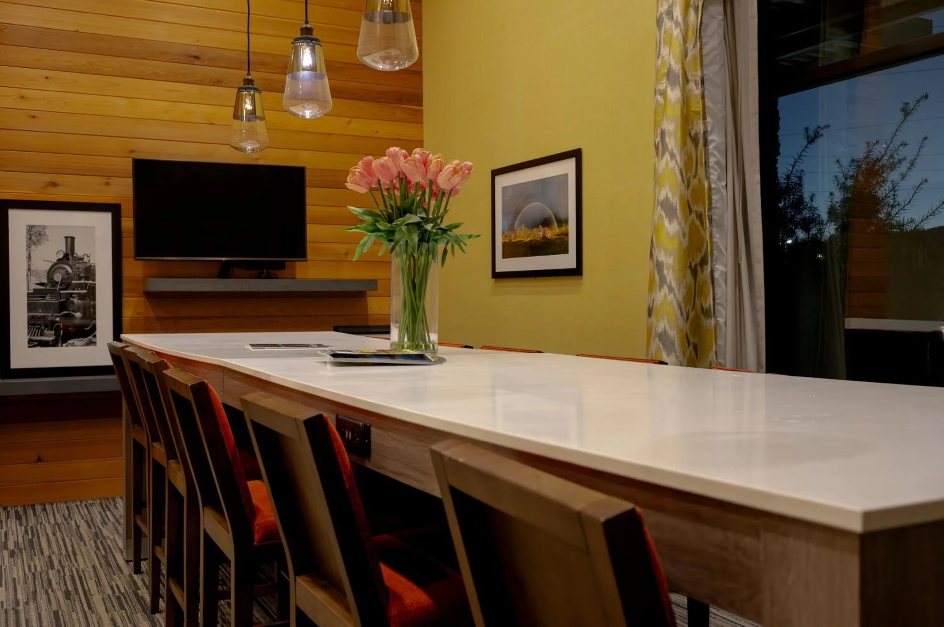 Breakfast in Snoqualmie Inn by Hotel America