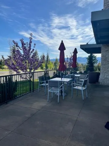 Property building in Snoqualmie Inn by Hotel America