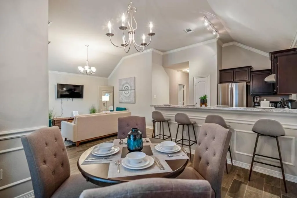 Dining area in Reflection House at East River