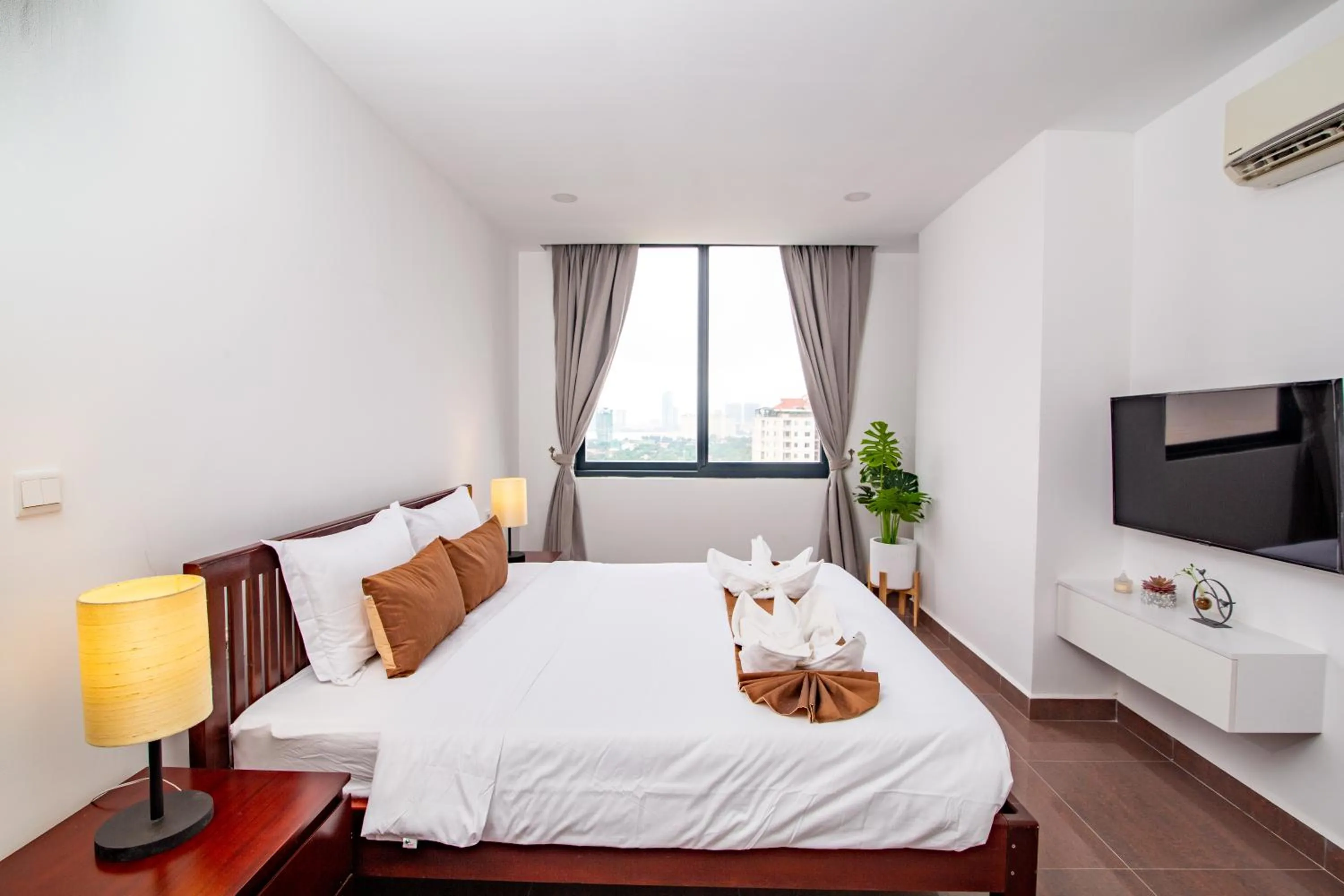 Photo of the whole room, Bed in MekongView 6 CondoTel