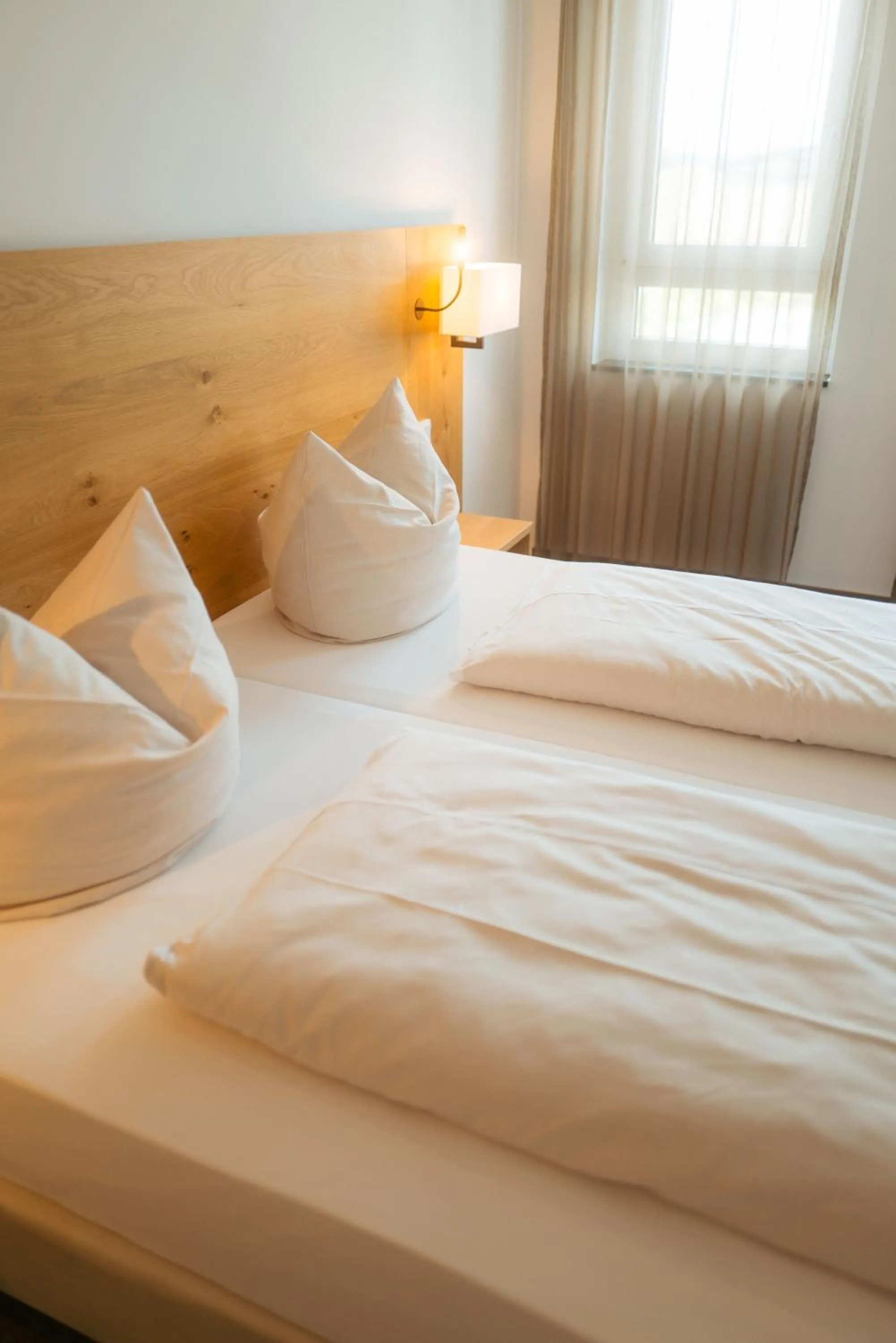 Bed in Hotel Poellners 20 min von München Hbf