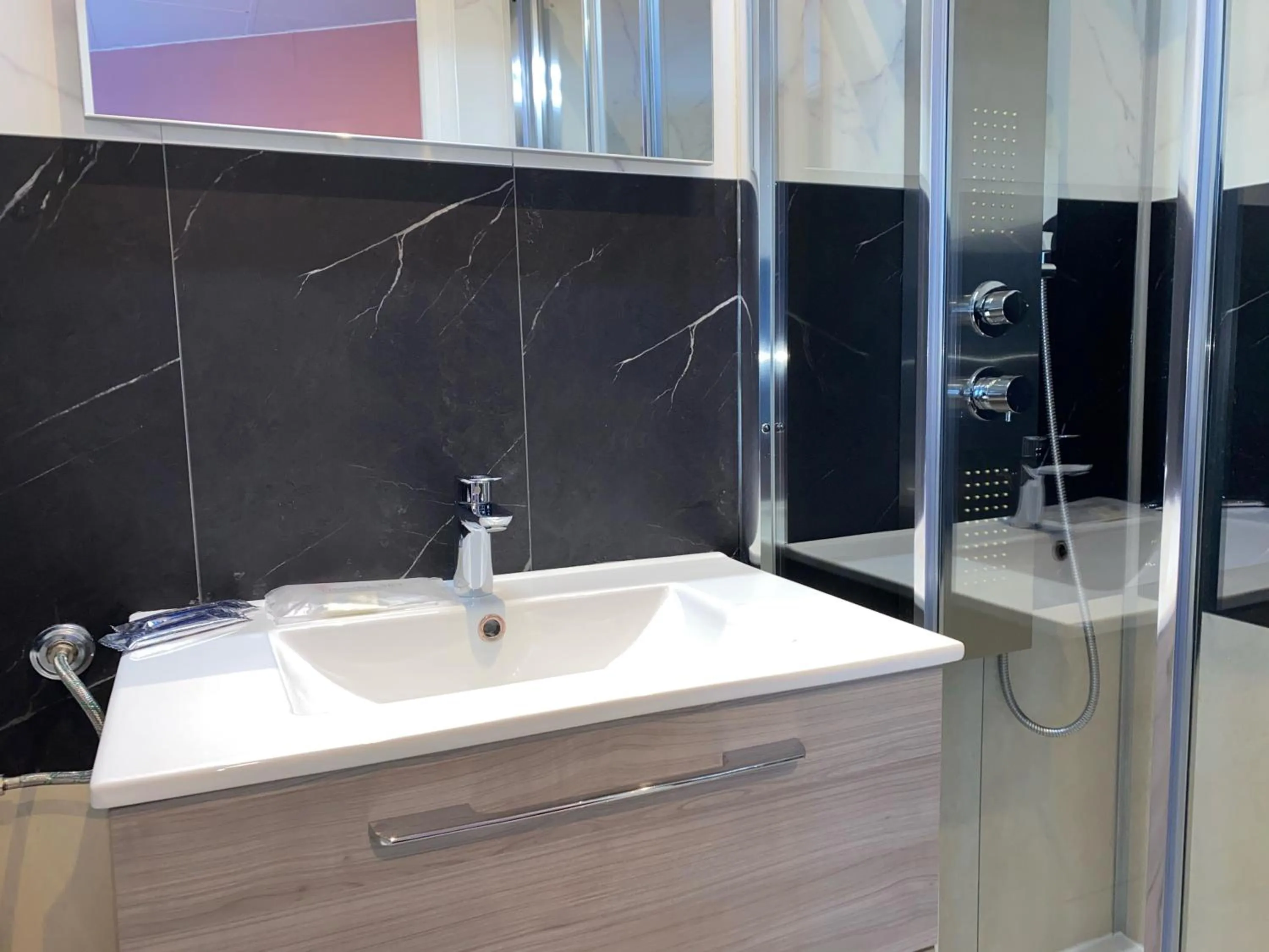 Bathroom in Aero Hotel