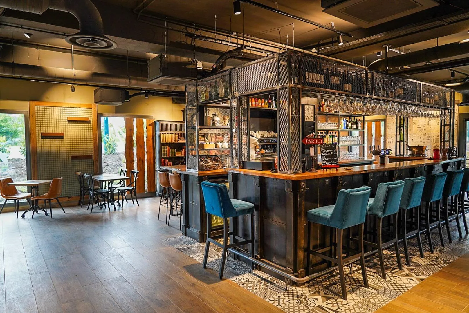 Lounge or bar in B&B HOTEL Clermont-Ferrand A71-A75 La Méridienne