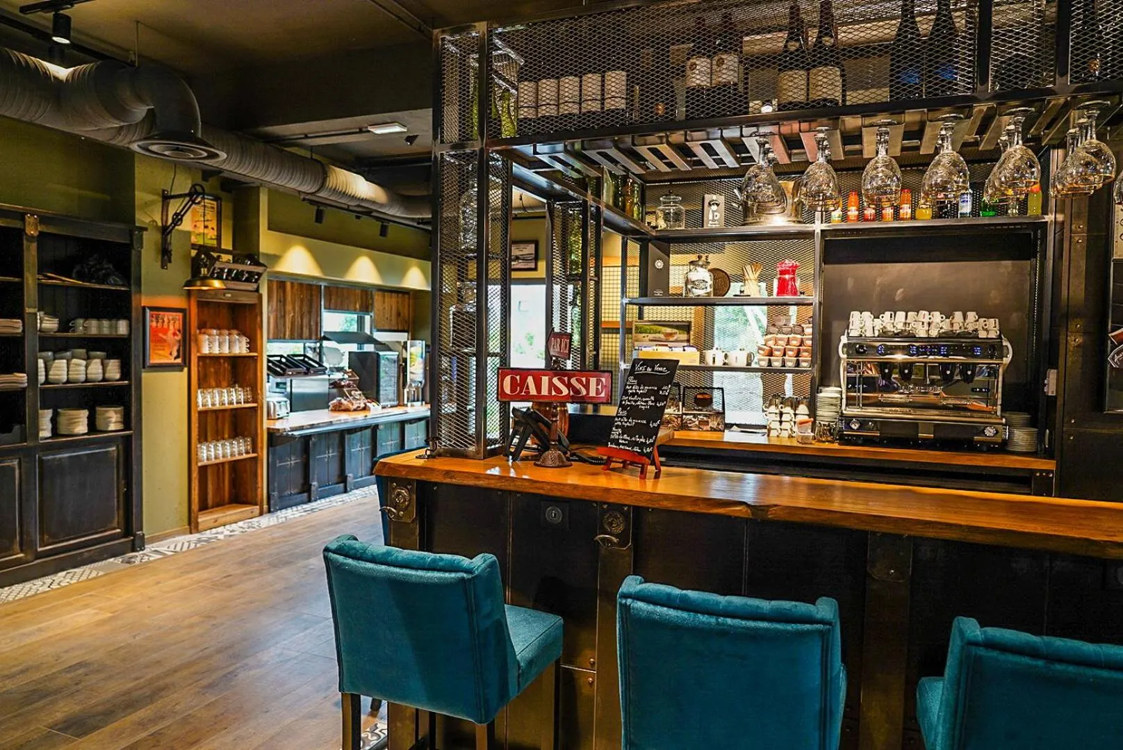 Lounge or bar in B&B HOTEL Clermont-Ferrand A71-A75 La Méridienne