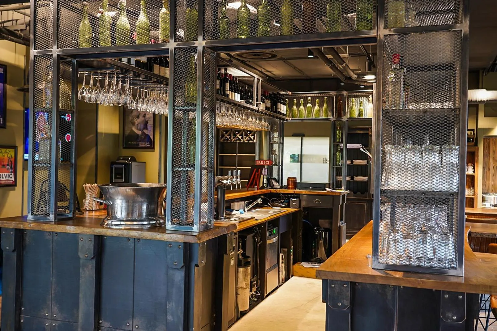 Lounge or bar in B&B HOTEL Clermont-Ferrand A71-A75 La Méridienne