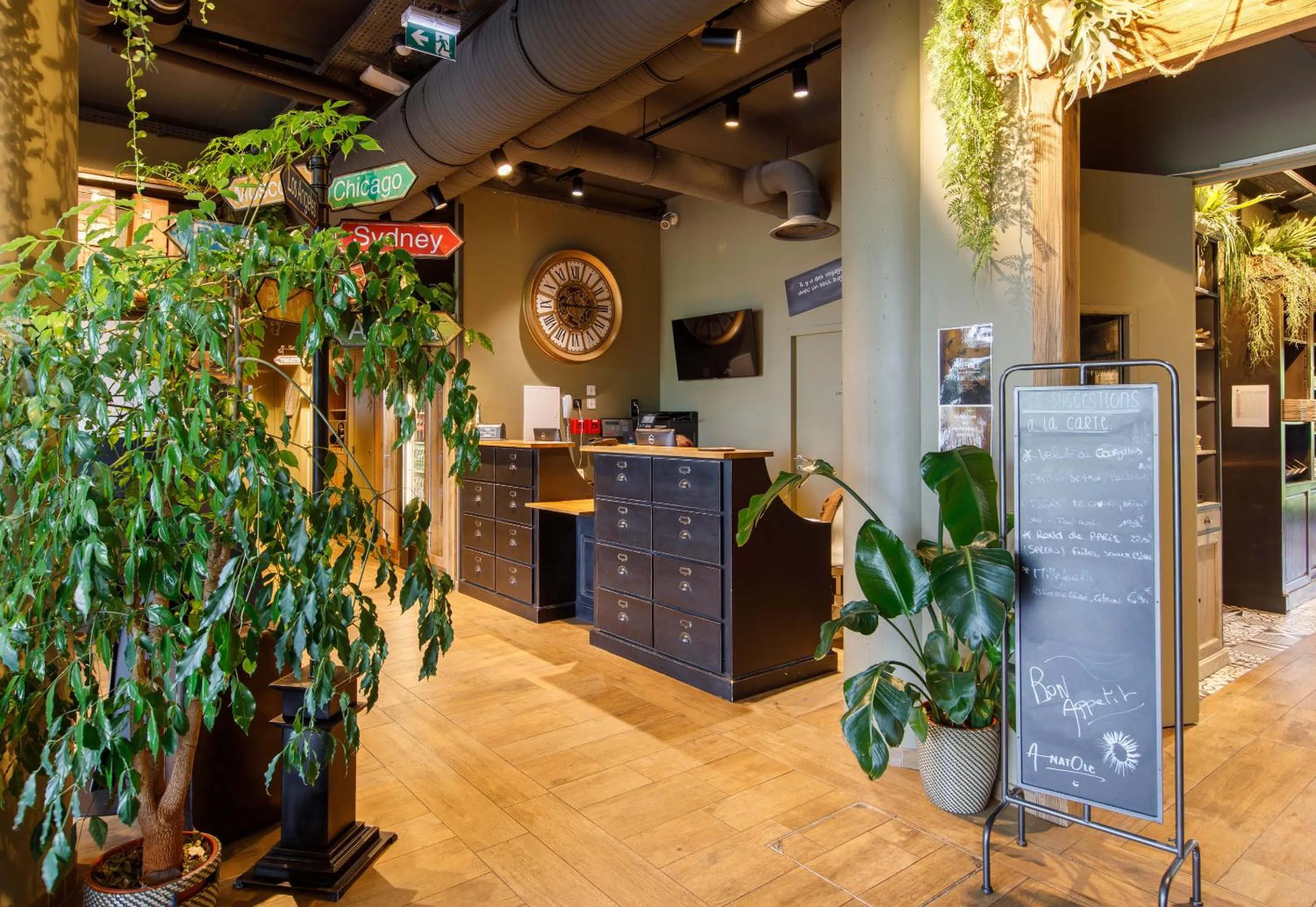 Lobby or reception in B&B HOTEL Clermont-Ferrand A71-A75 La Méridienne